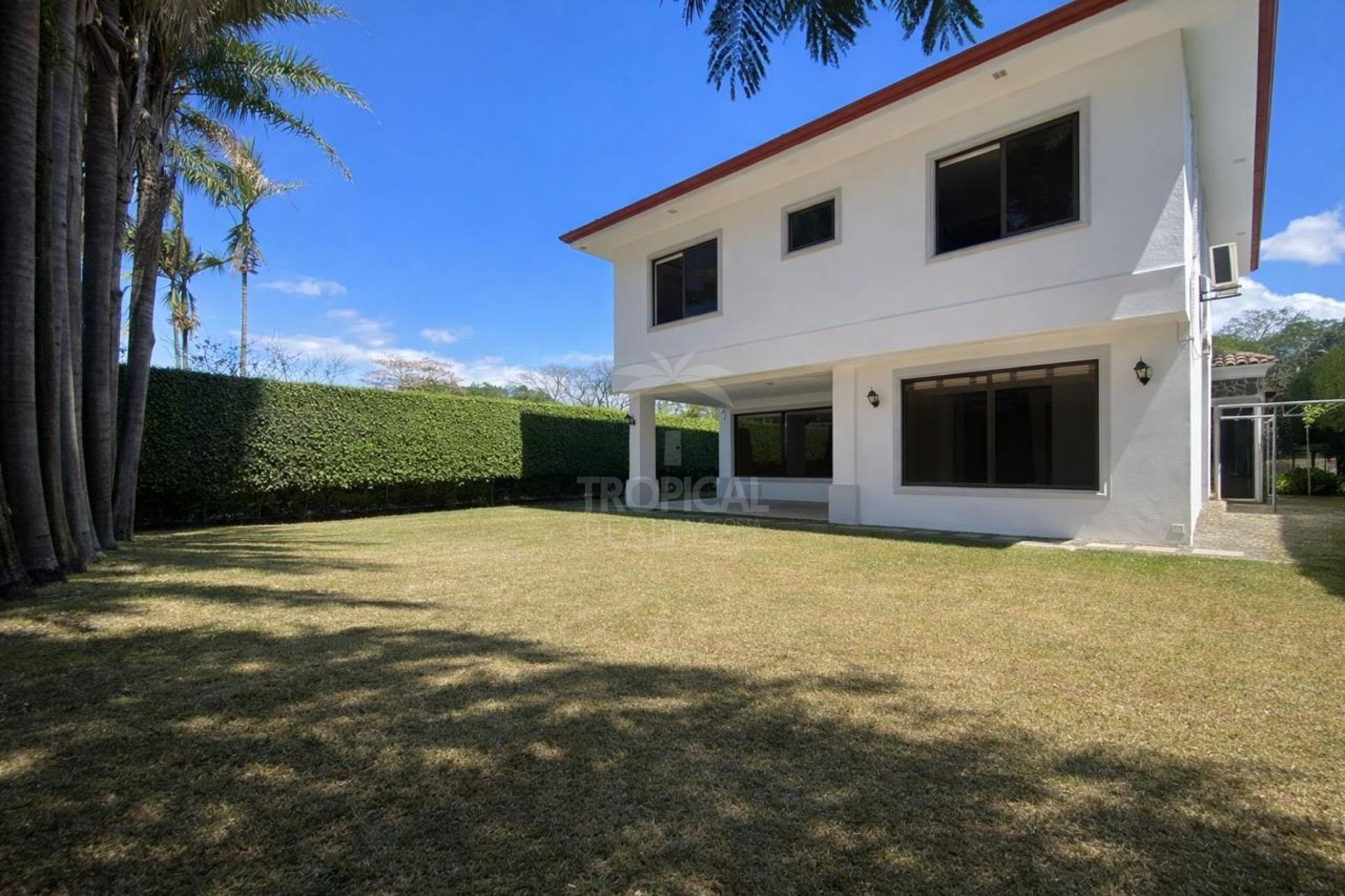 Remodeled Home for Rent in Gated Community – Piedades, Santa Ana