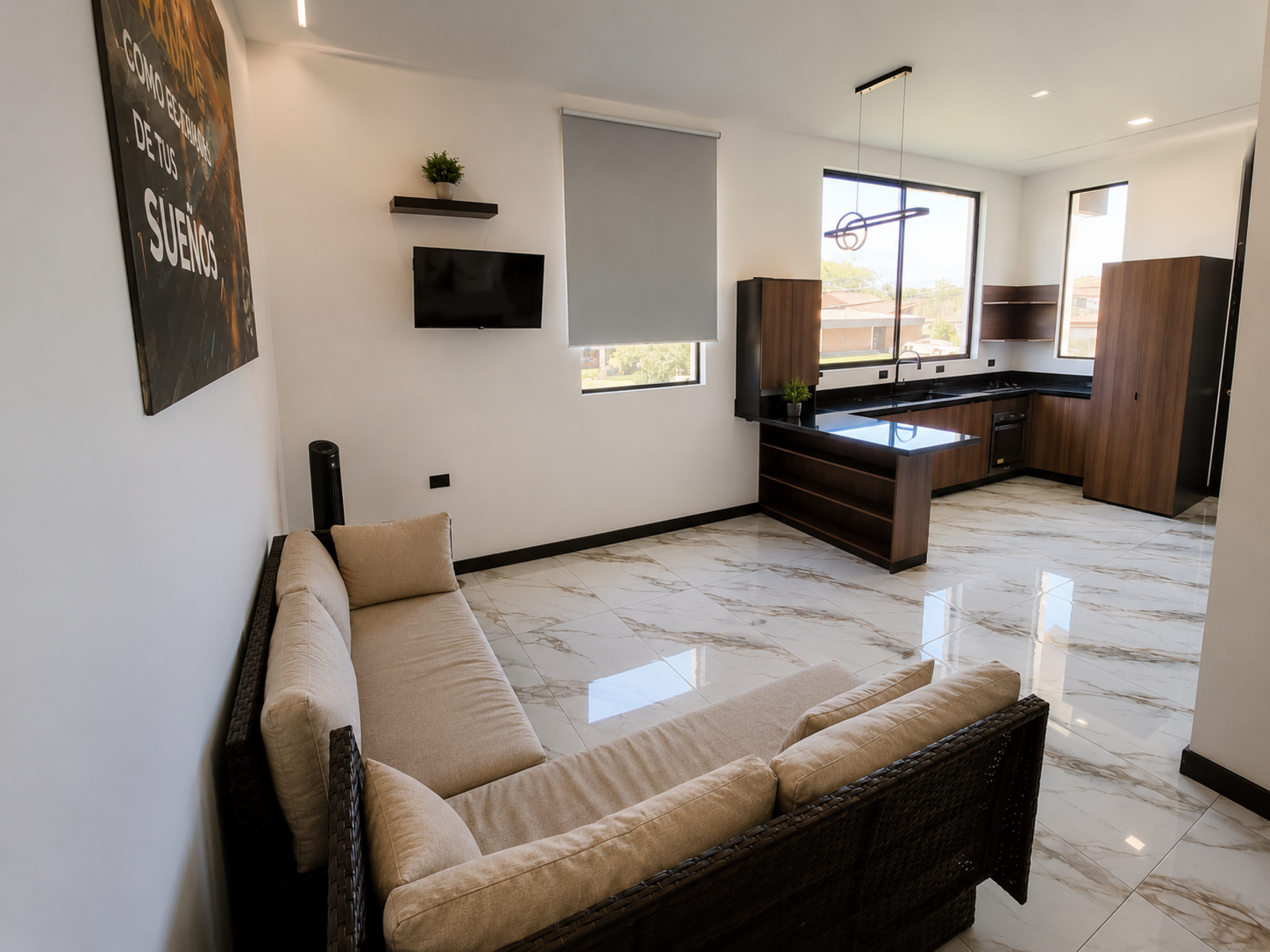 Luxury Home with Independent Apartment in Hacienda Los Reyes | Space, Privacy & Exceptional Value