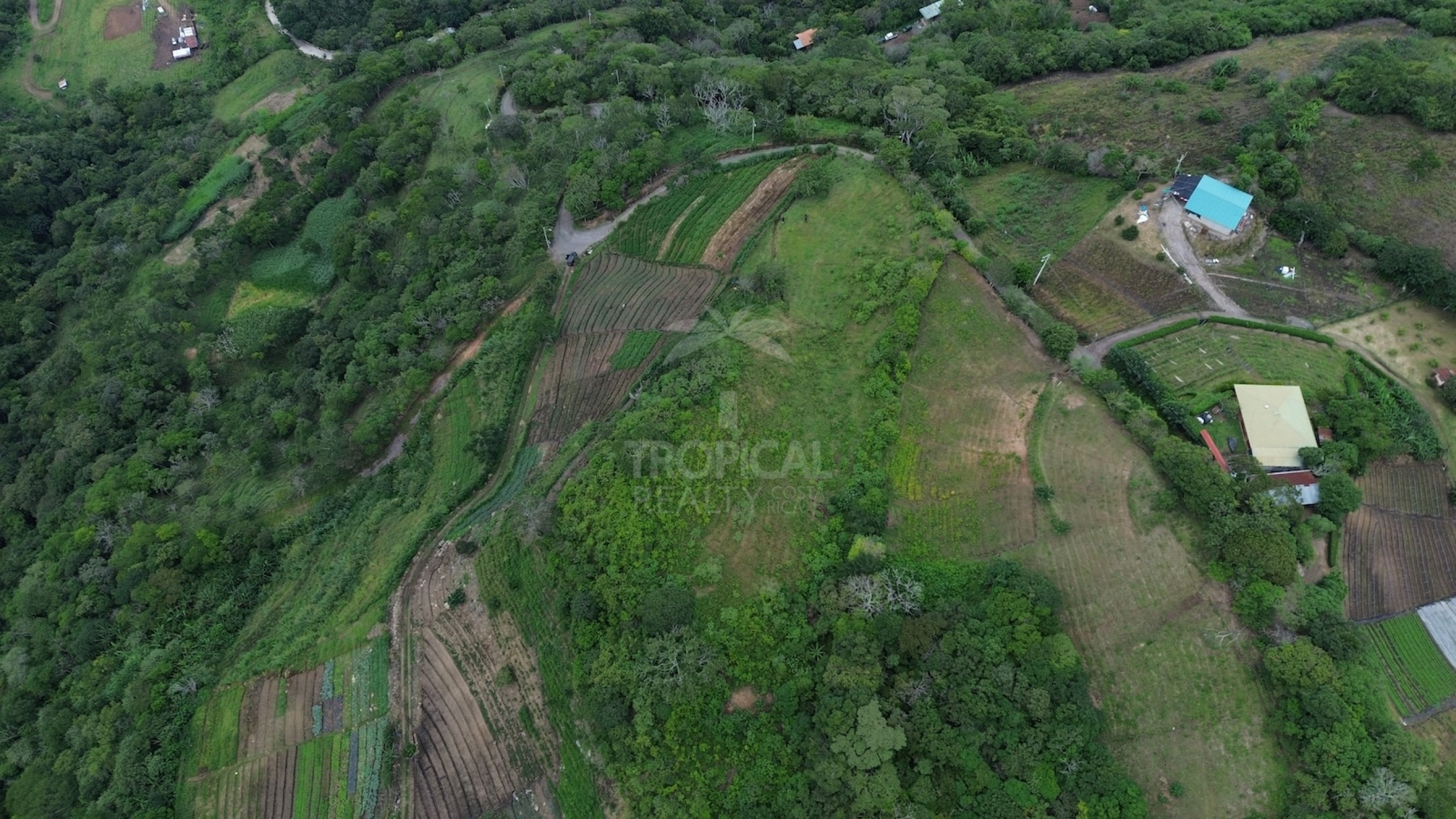 Lote de 11,000 m² (2.72 Acres) en Venta en Salitral de Santa Ana, Carretera a Escazú