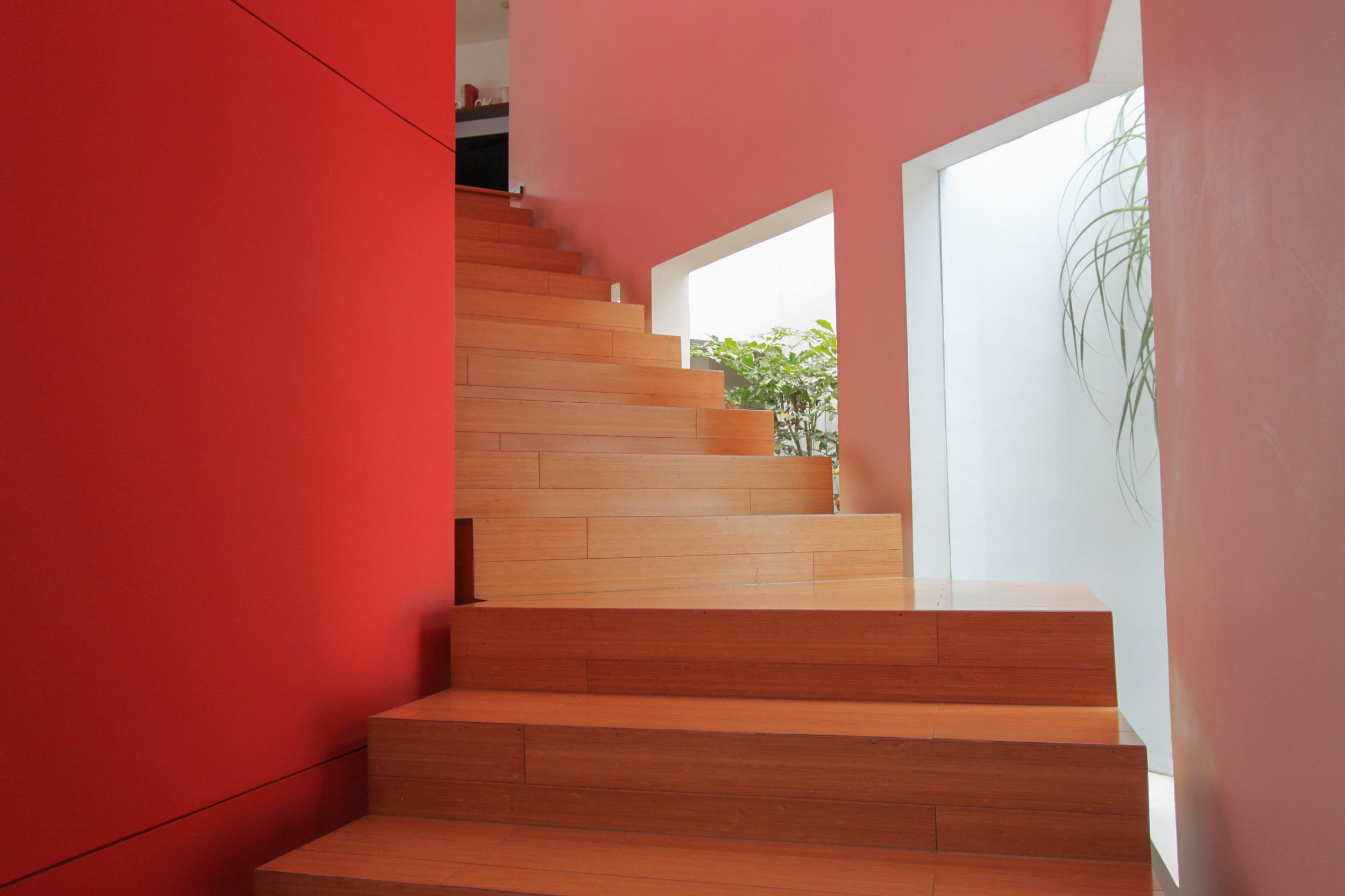 Modern Golf Course Haven: Spectacular Home in Valle del Sol, Santa Ana
