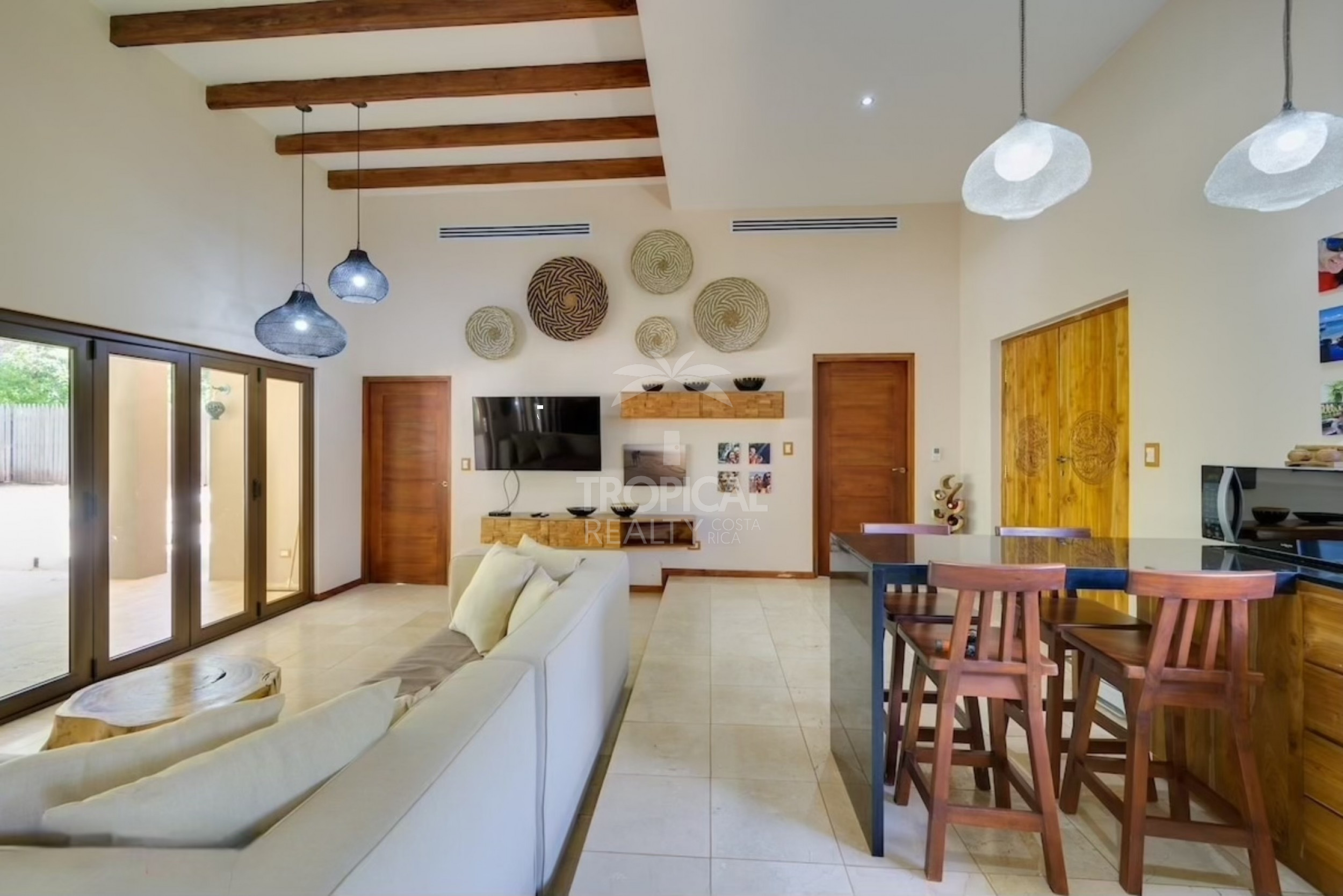 Luxurious Boutique Hotel for Sale: Potrero Beach Paradise, Guanacaste