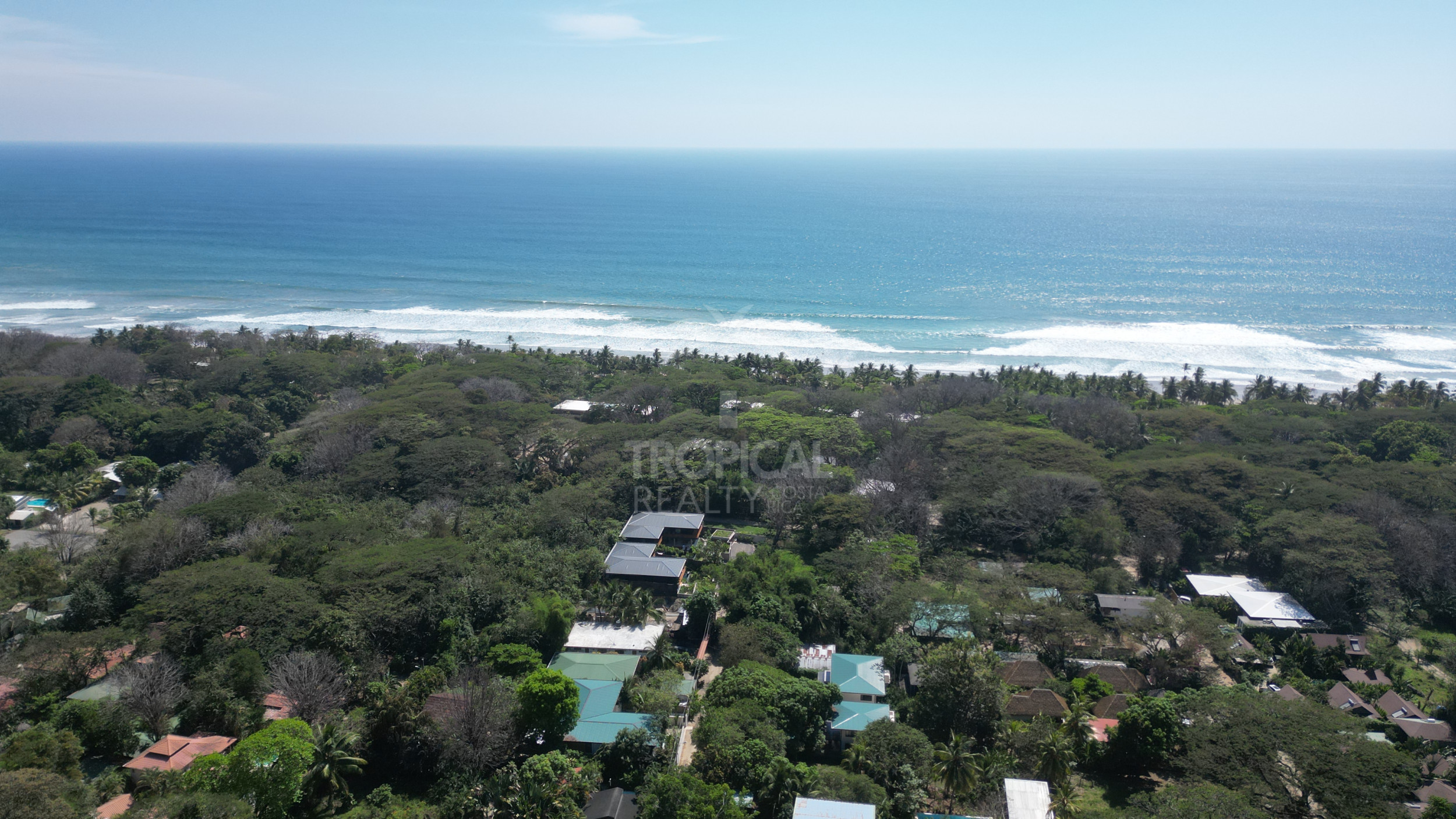 Studio for rent walking distance to Playa Hermosa