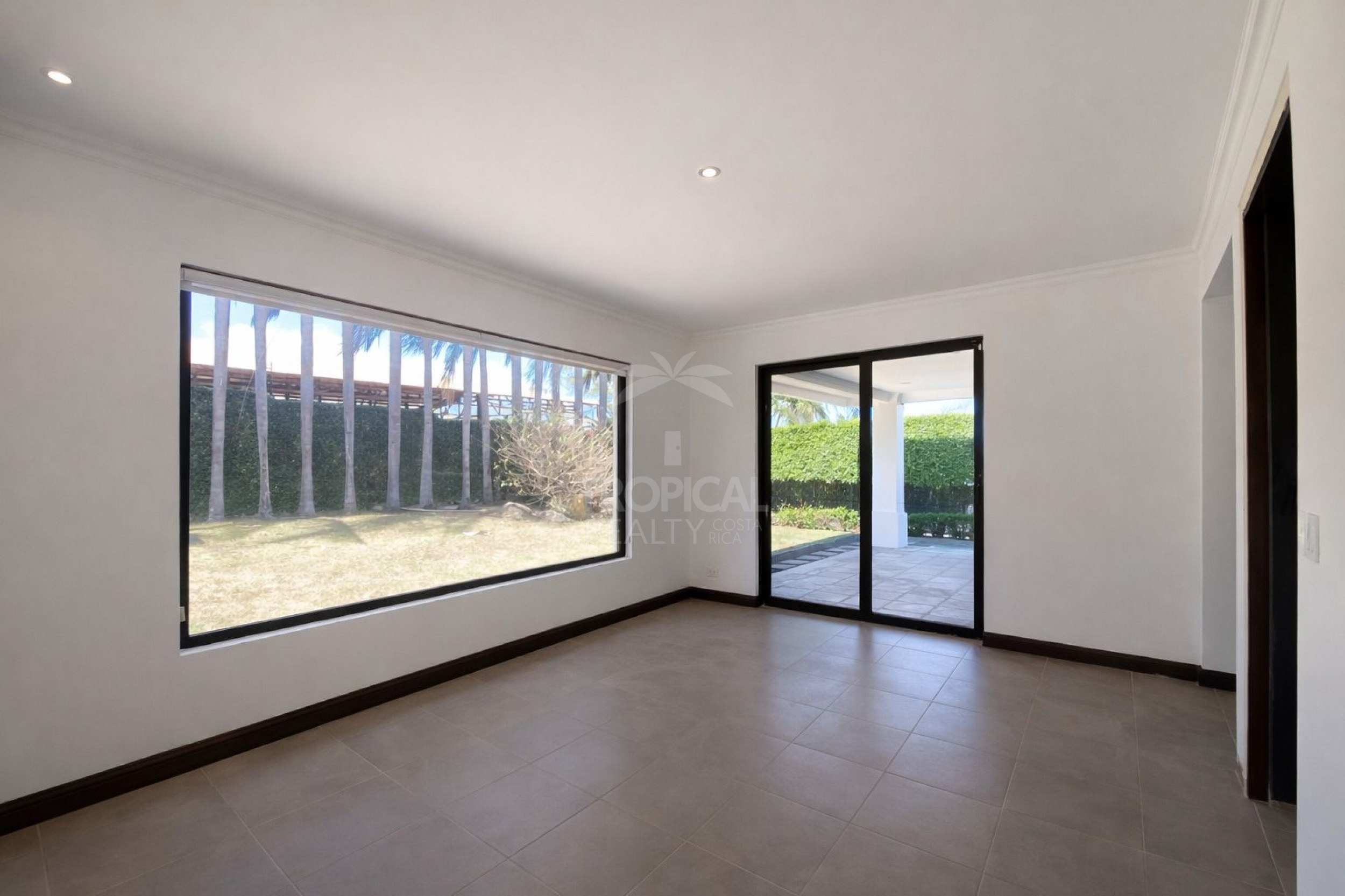 Remodeled Home for Rent in Gated Community – Piedades, Santa Ana