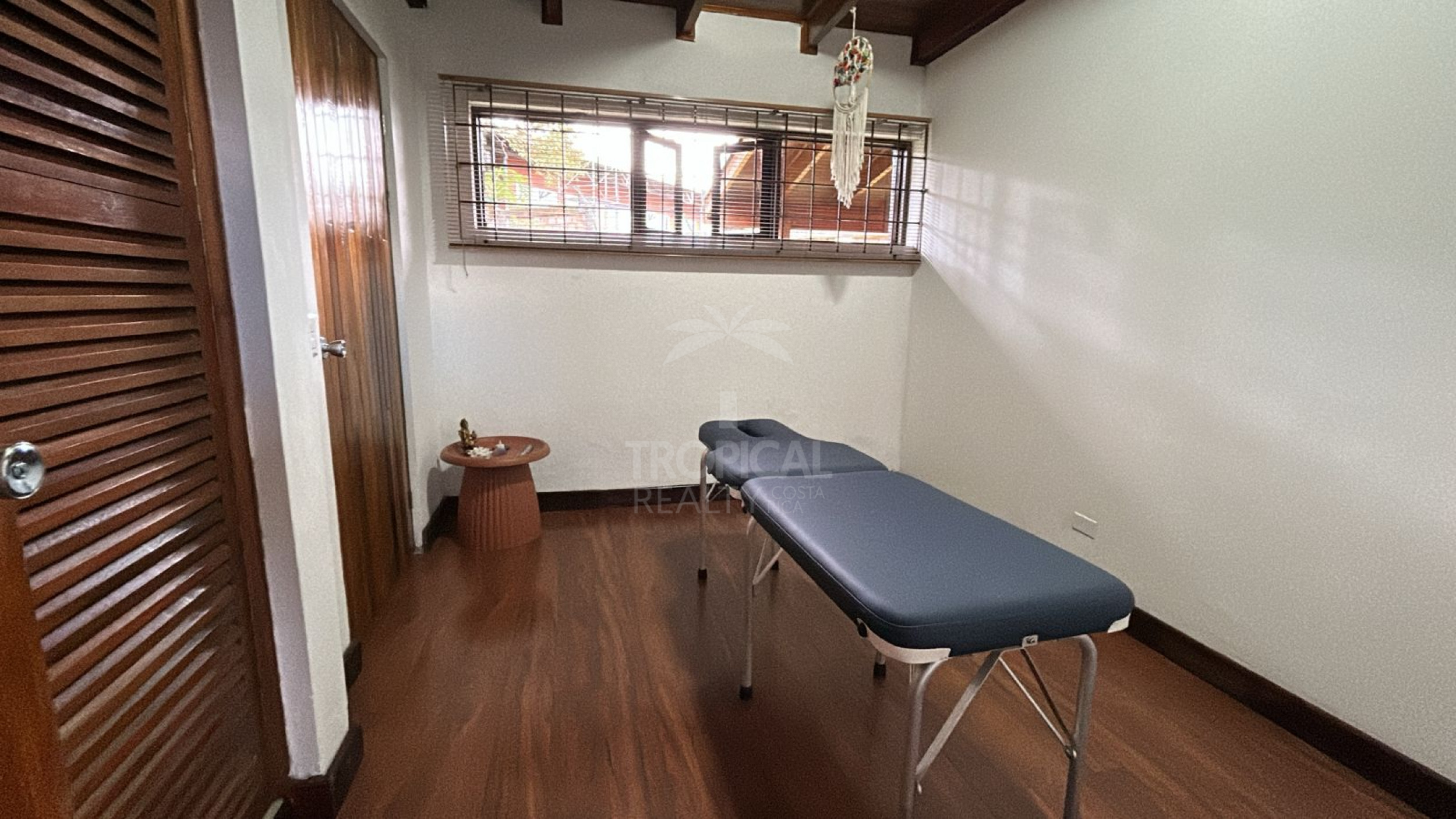 For Sale: House with Mixed Land Use in Granadilla – Large Lot with Development Potential | $819,000