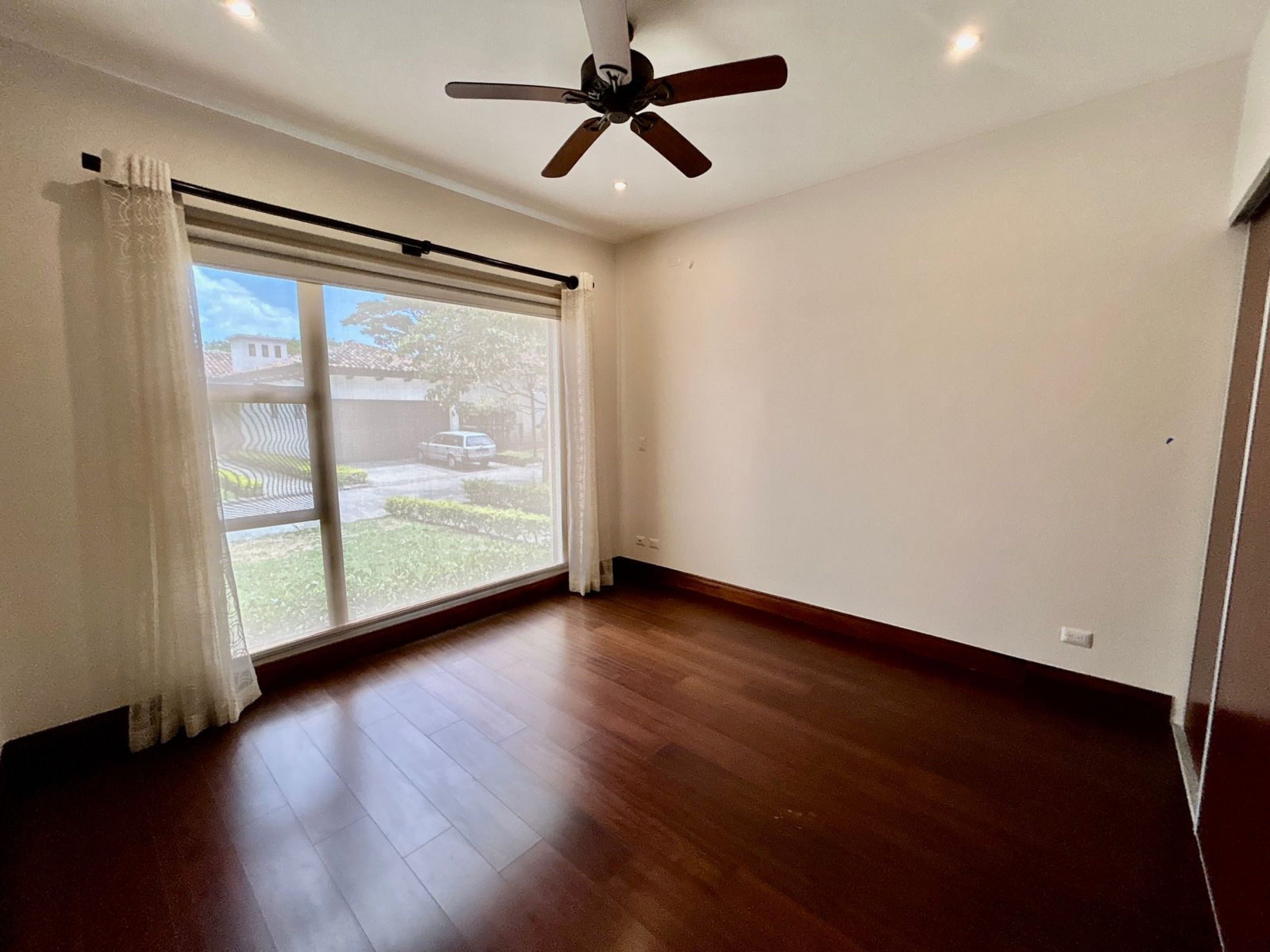 Charming Condo Home in Lindora, Santa Ana SOLD