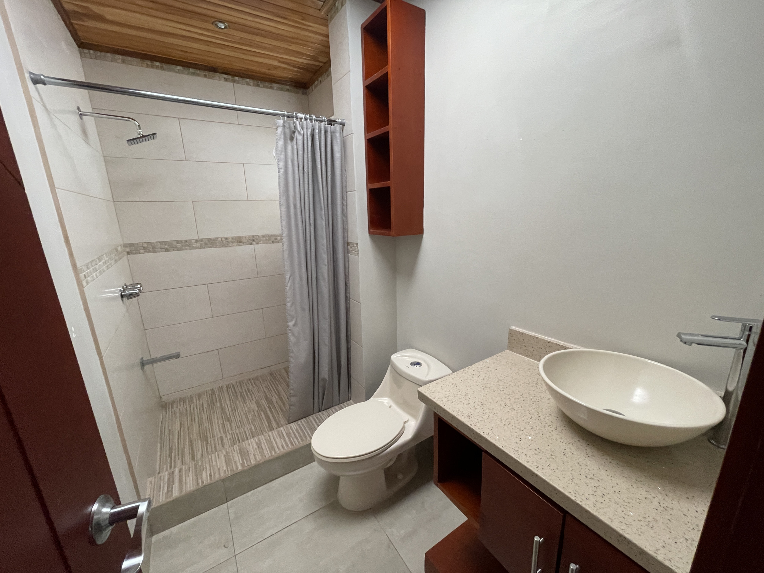 Detached House in Escazú, Trejos Montealegre: For Sale or Rent