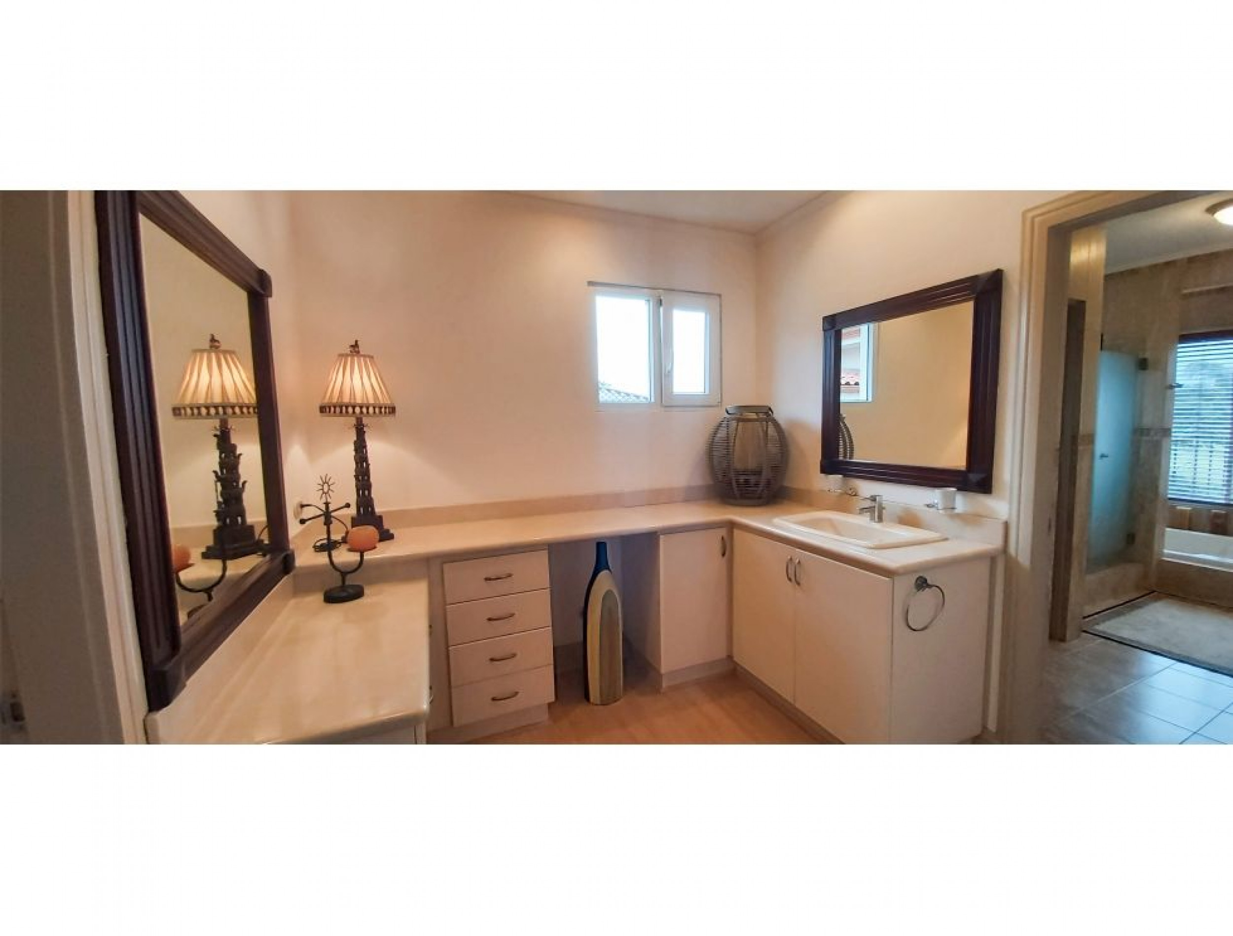 Charming Independent Residence available for Sale, Valle del Sol