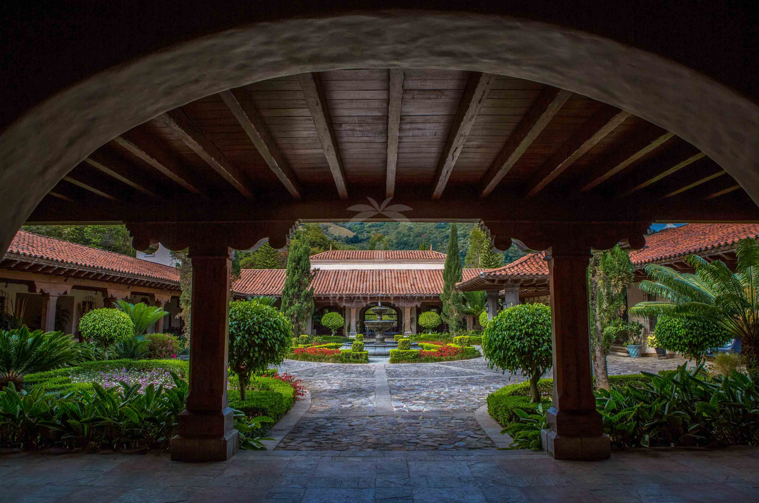 Las Catalinas de Pico Blanco – Costa Rica's Iconic Mountain Estate