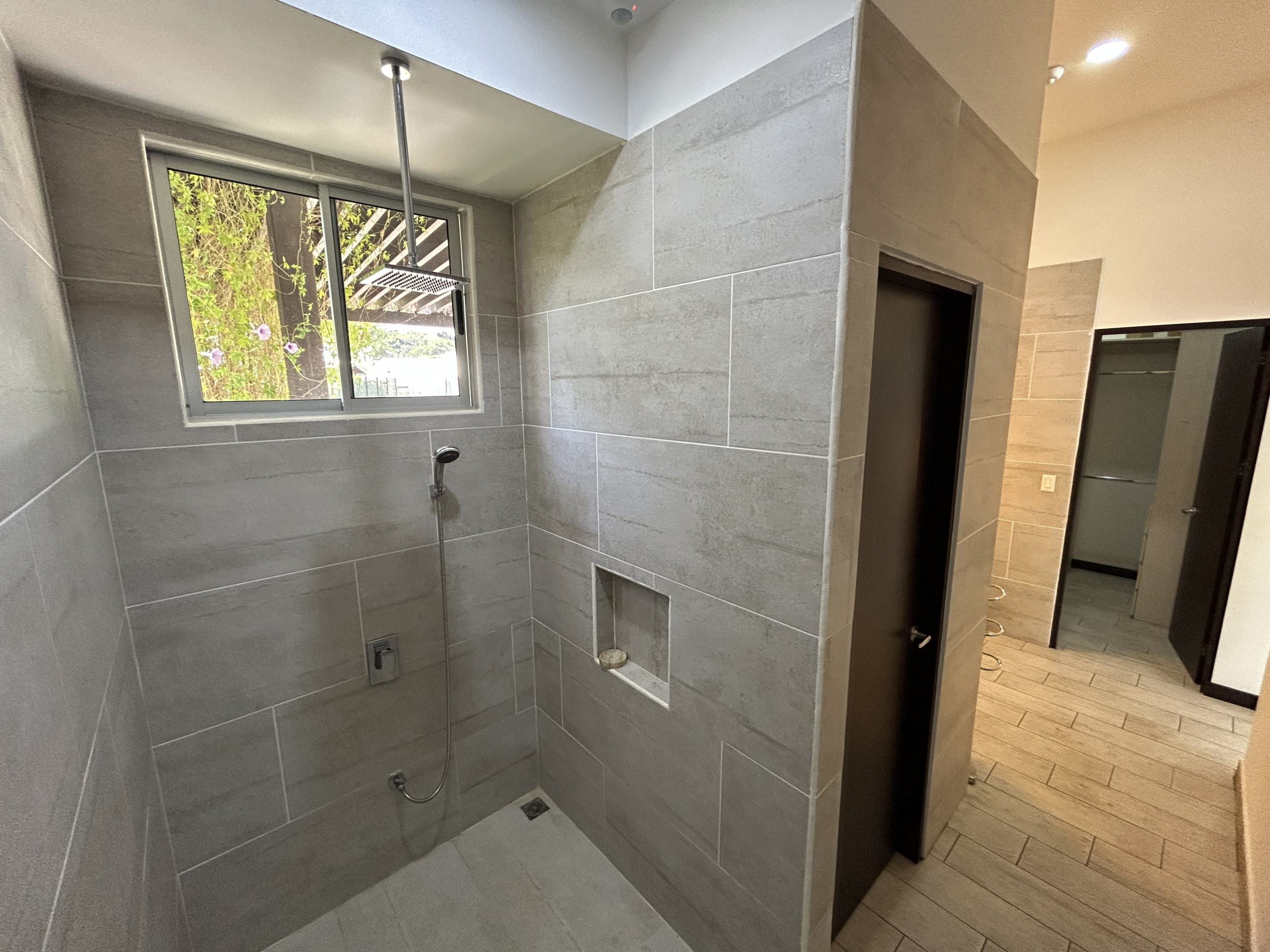 Beach-house for sale in gated community Punta Leona