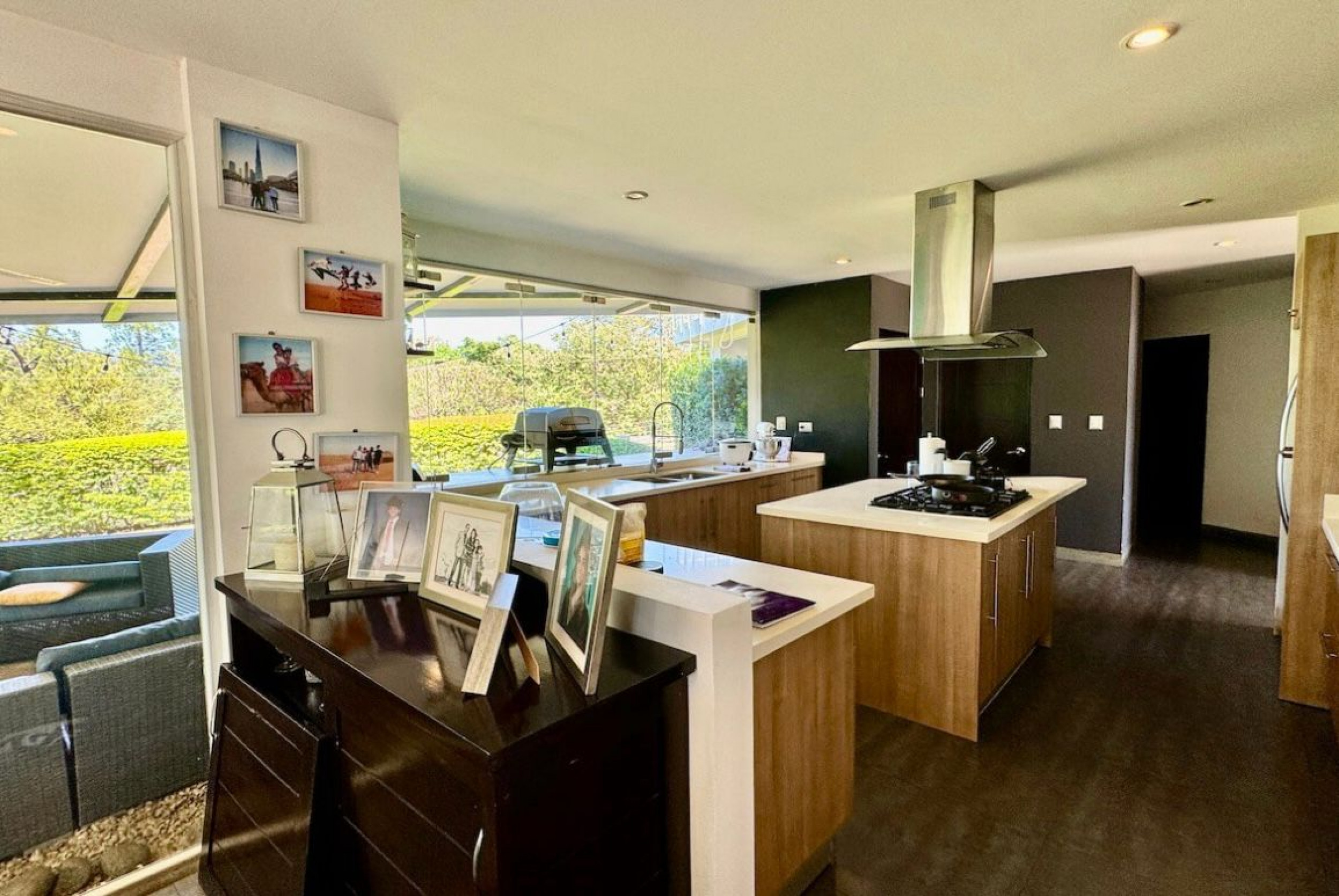 Charming two-story residence in Los Reyes La Guacima SOLD