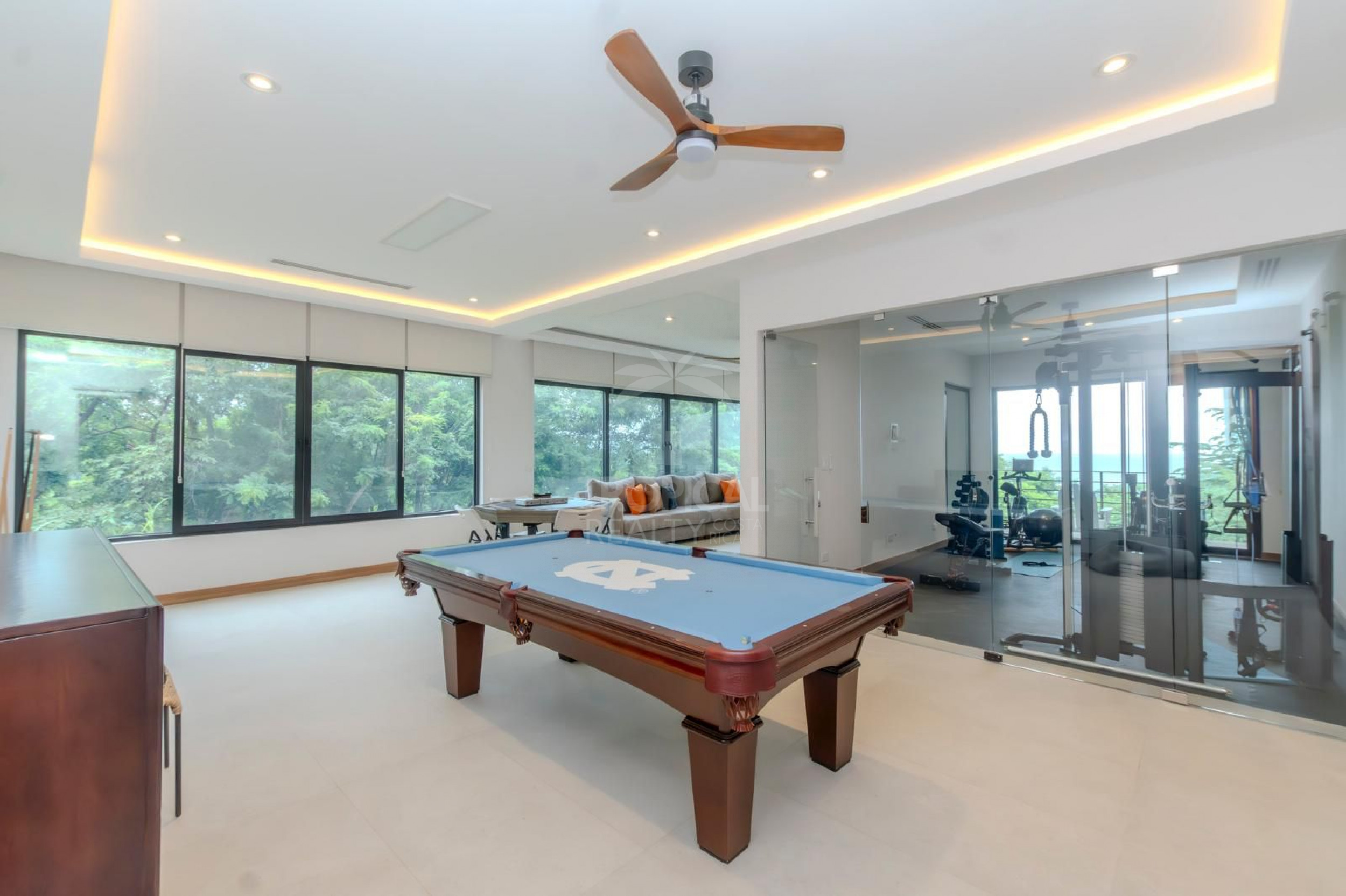 Exclusive 9-Bedroom Villa in Mar Vista Condominium | Ocean Views and Vacation Rental Potential