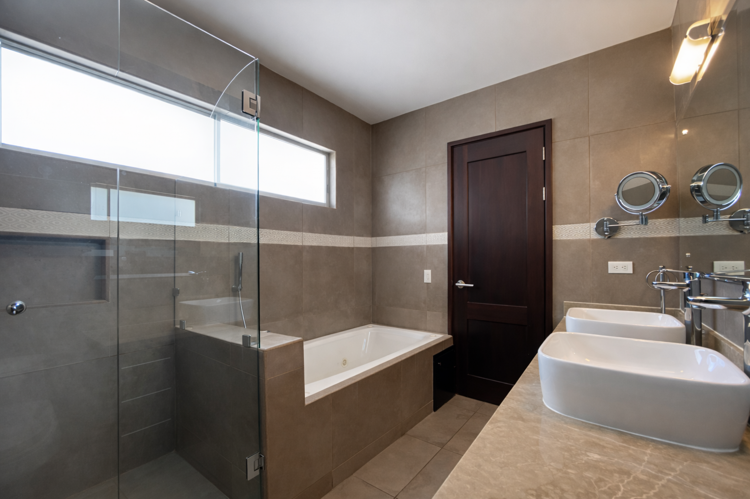 Modern Two-Story Home for Rent in La Rambla – Panasonic Area, Alajuela