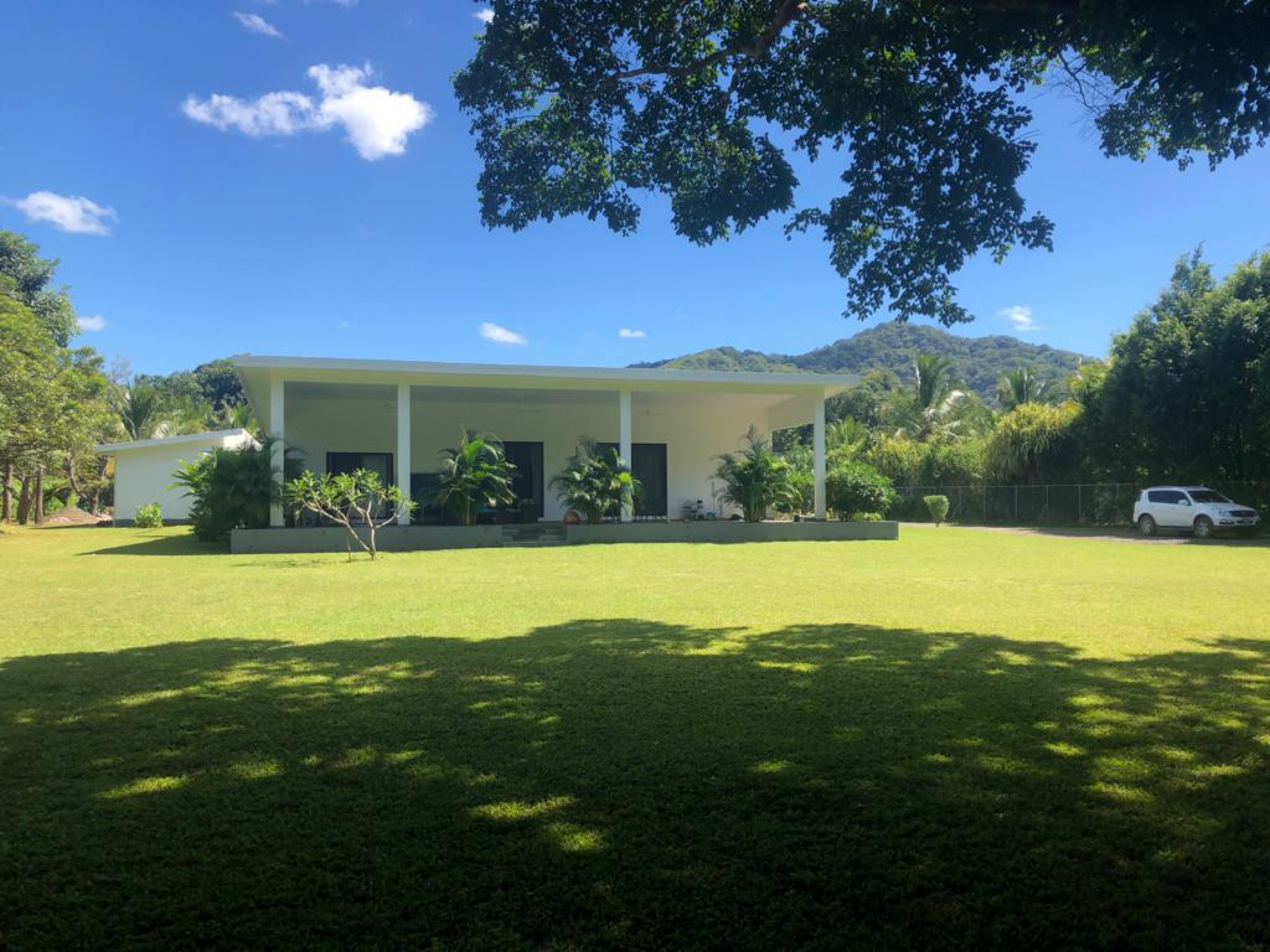 Luxury Bed & Breakfast Estate for Sale Near Playa Tamarindo – Prime Investment Opportunity