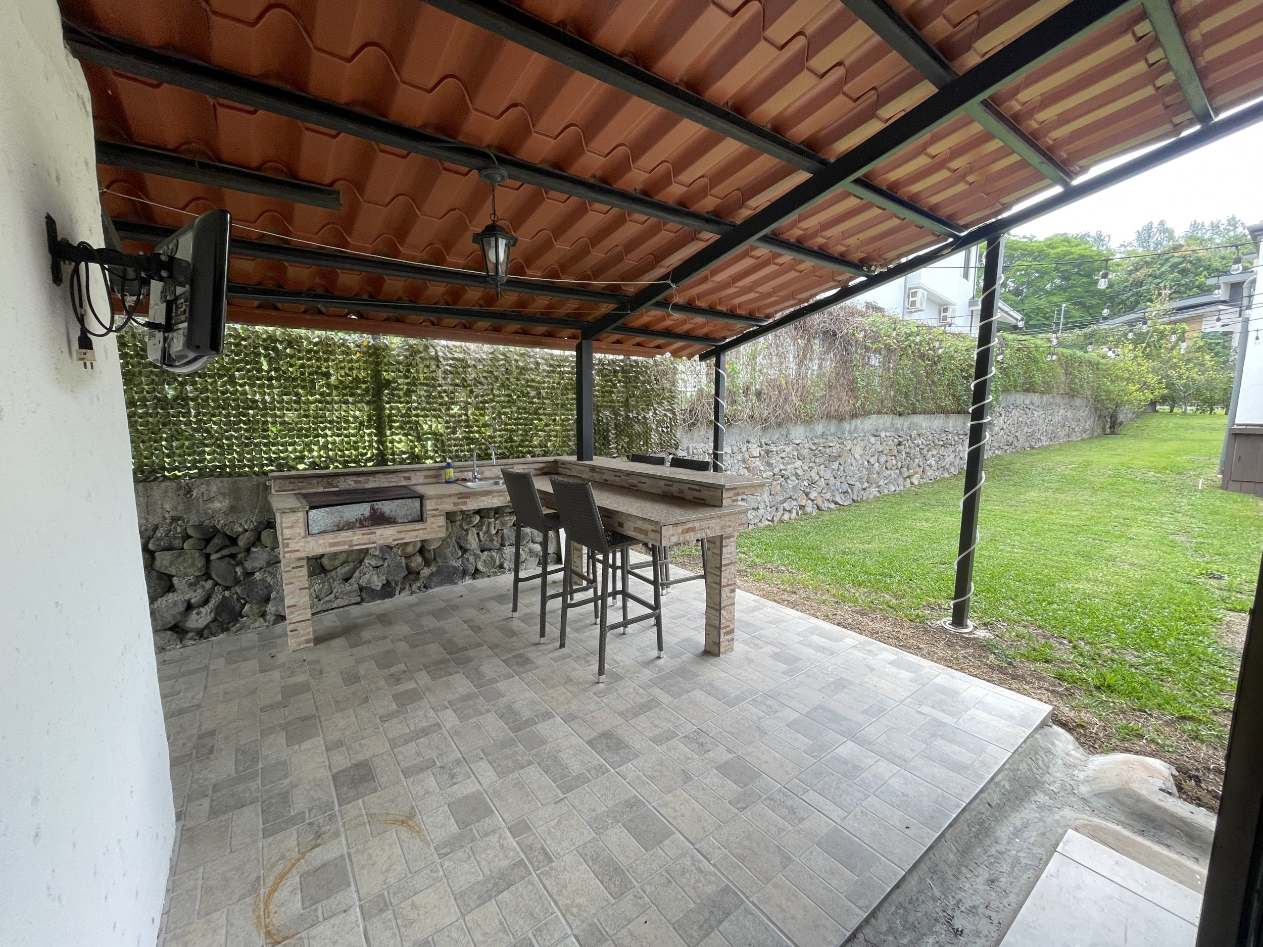 SOLD Single-story house for sale Hacienda Los Reyes