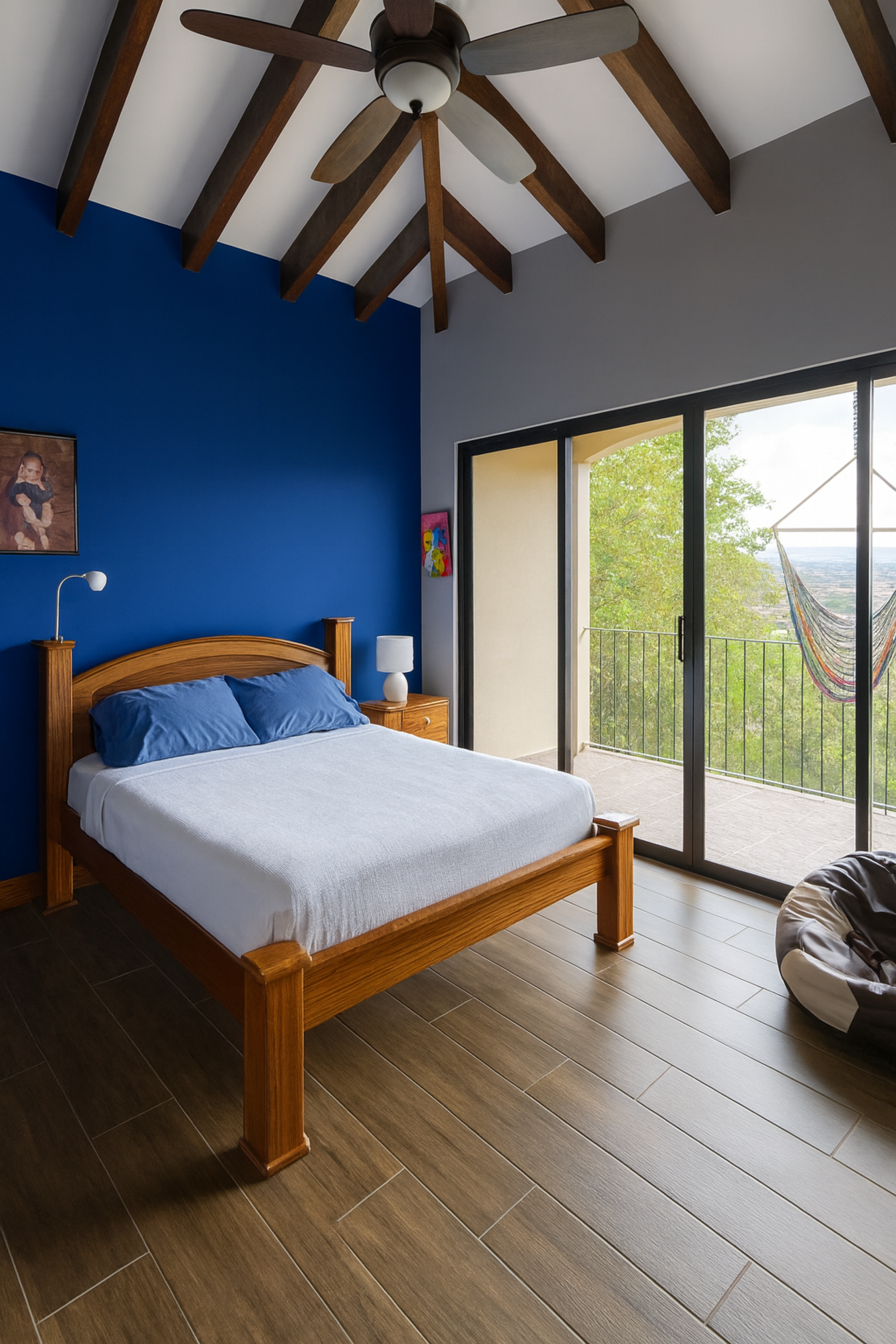 Stunning Home with Pool, Guest Apartments and Panoramic Views in Escazú | ISOLD