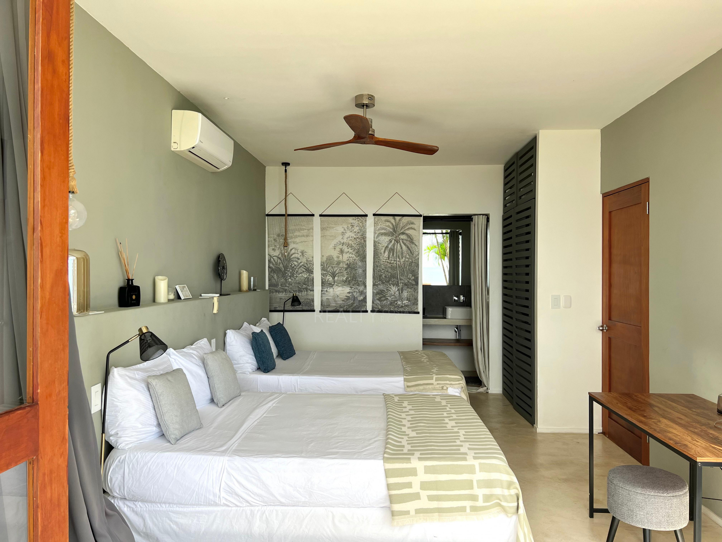 Luxury Ocean View Villa with Guest House – Santa Teresa