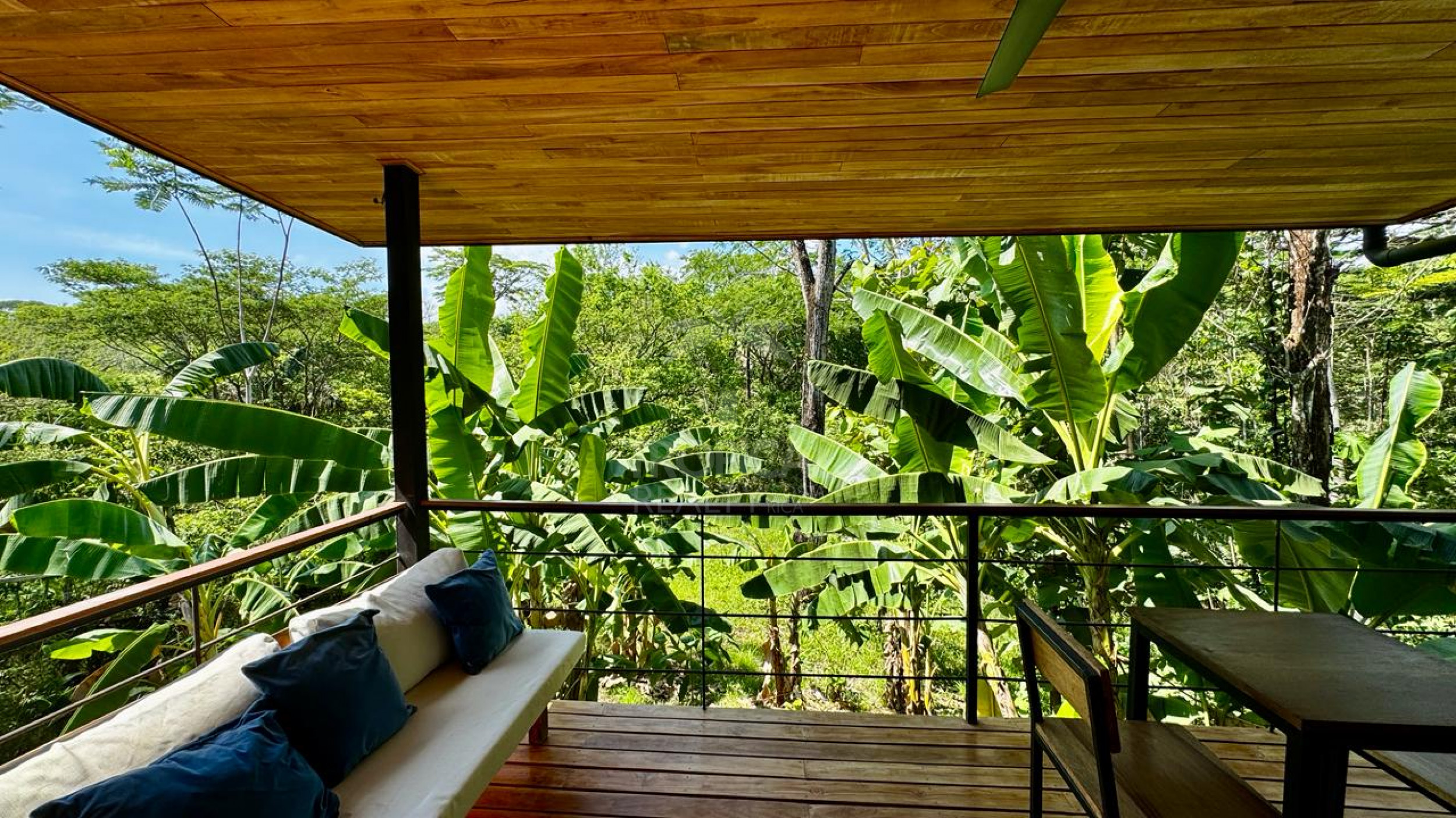 Charming One-Bedroom Home with Pool in Santiago – Just Minutes from Playa Hermosa