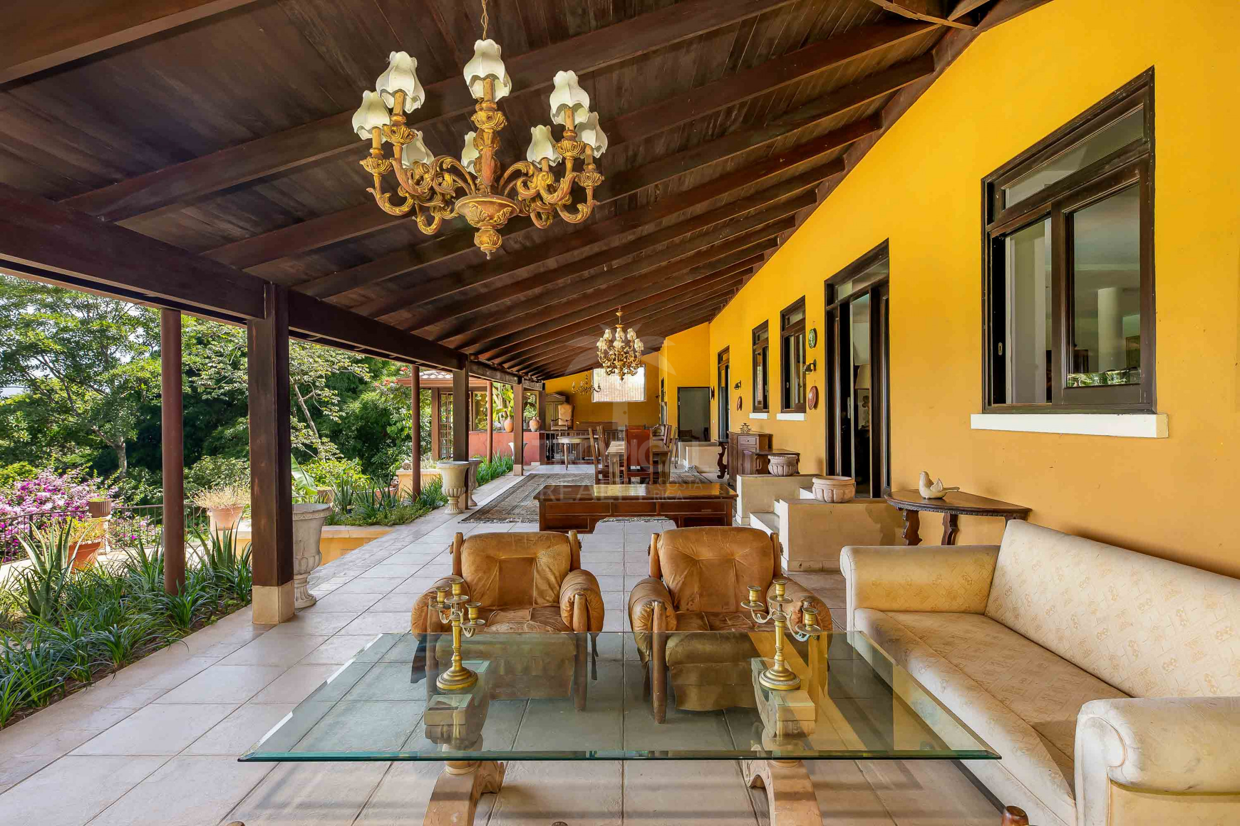 Elegant Italian-Style Villa with Mountain Views – Near Santa Ana, Costa Rica