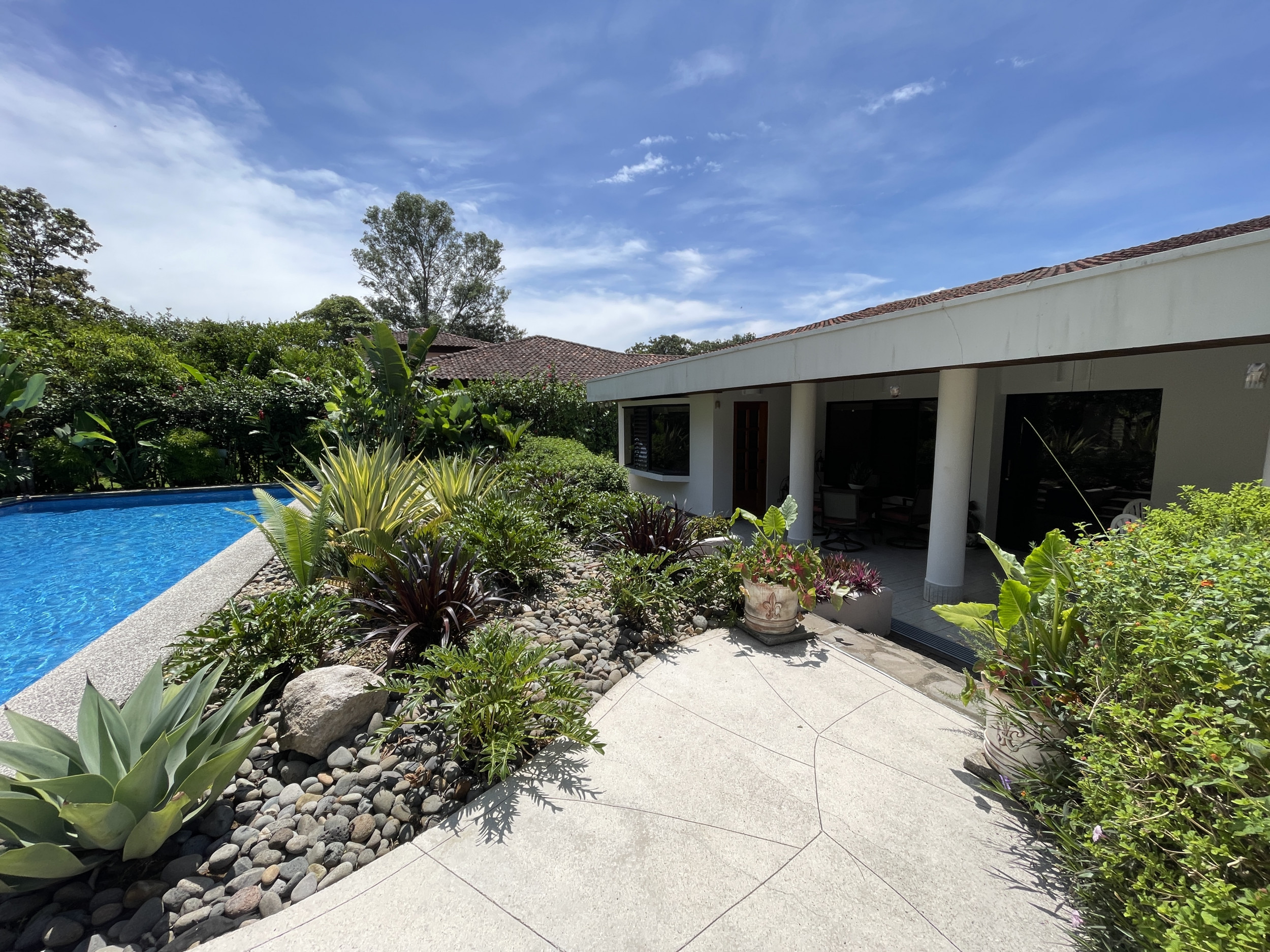 For Sale, Single-Story House with Pool Los Reyes SOLD