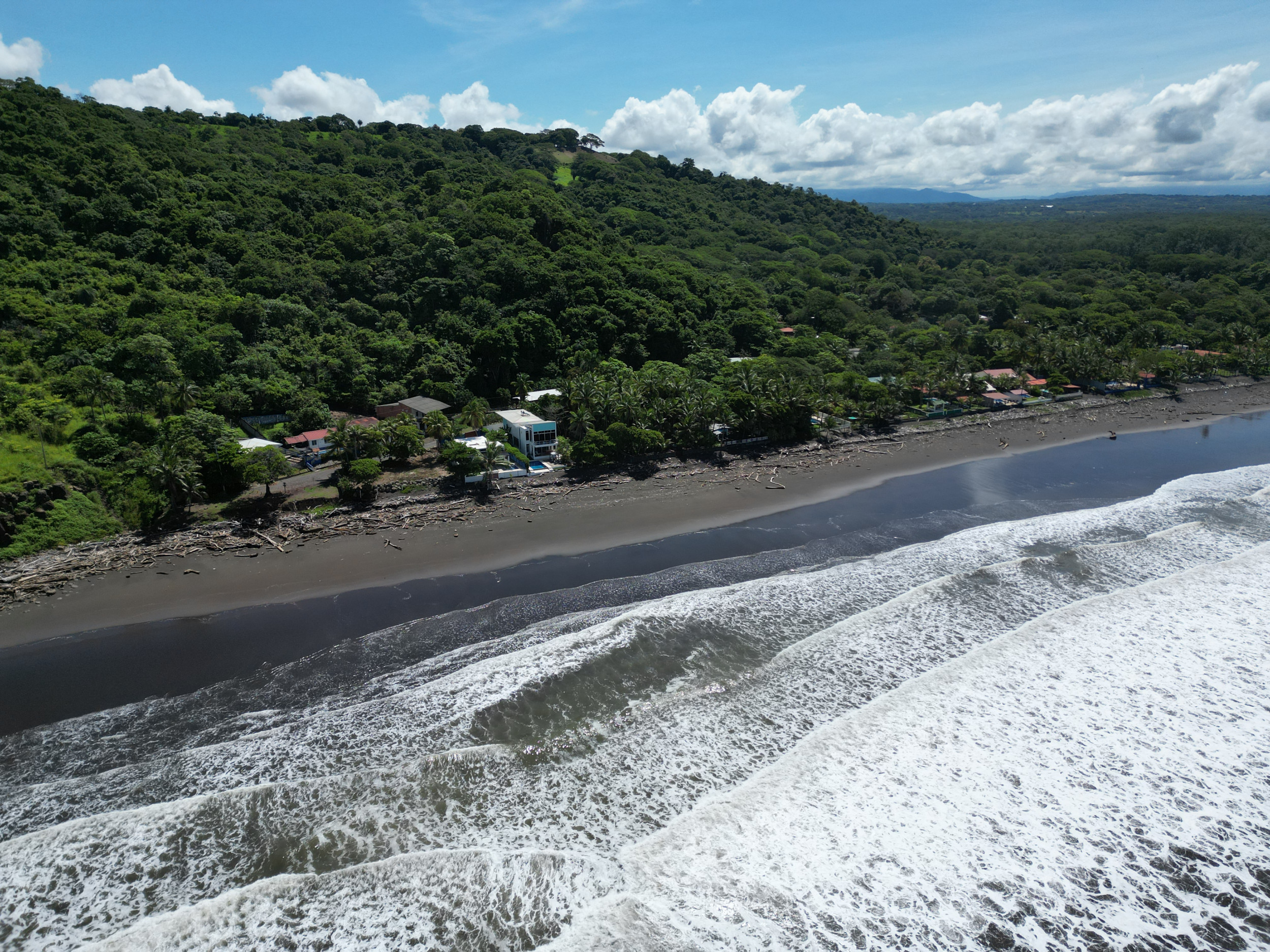 Oceanfront Luxury Villa for Rent in Playa Tivives, Costa Rica
