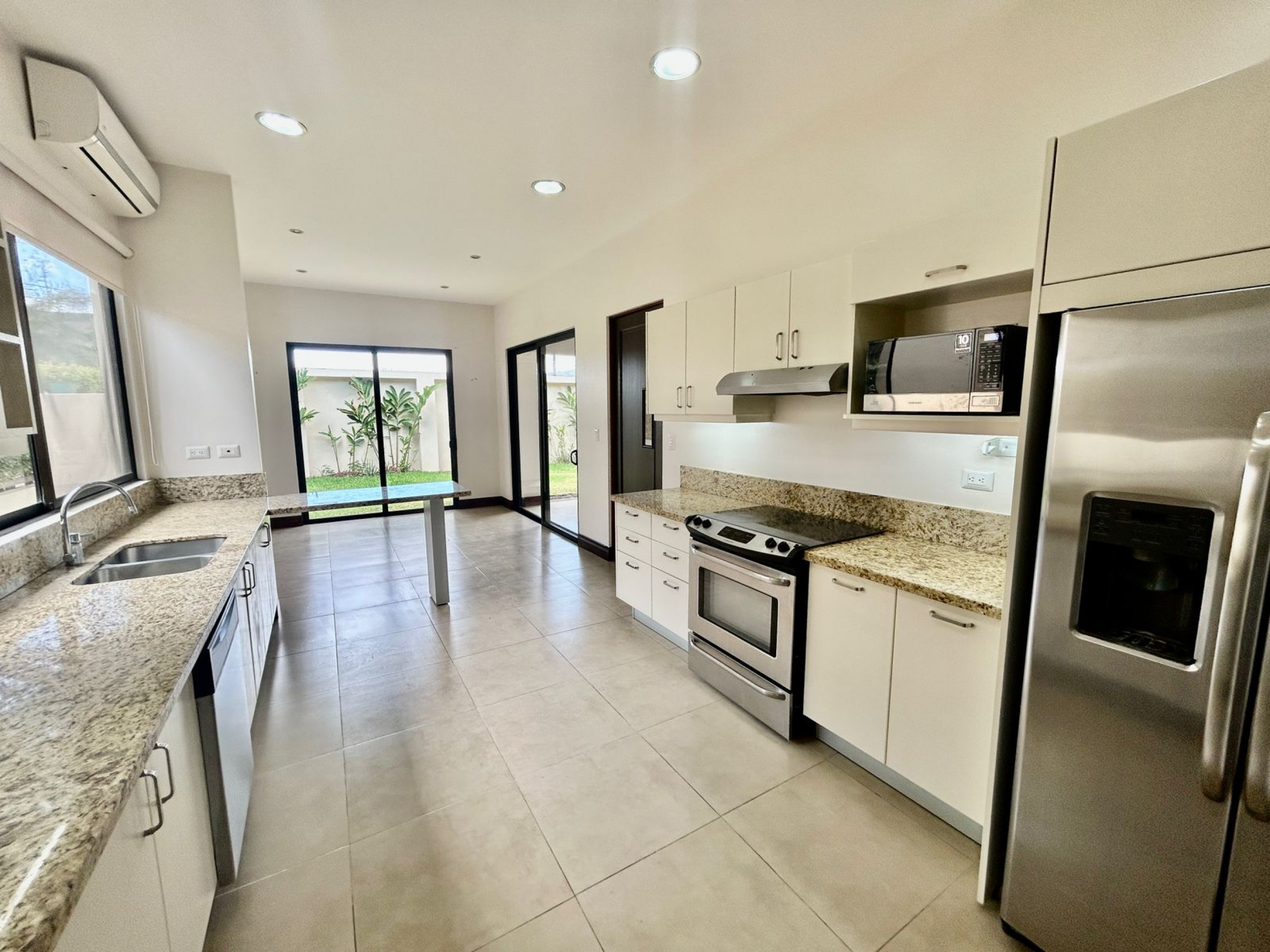 Charming Condo Home in Lindora, Santa Ana SOLD