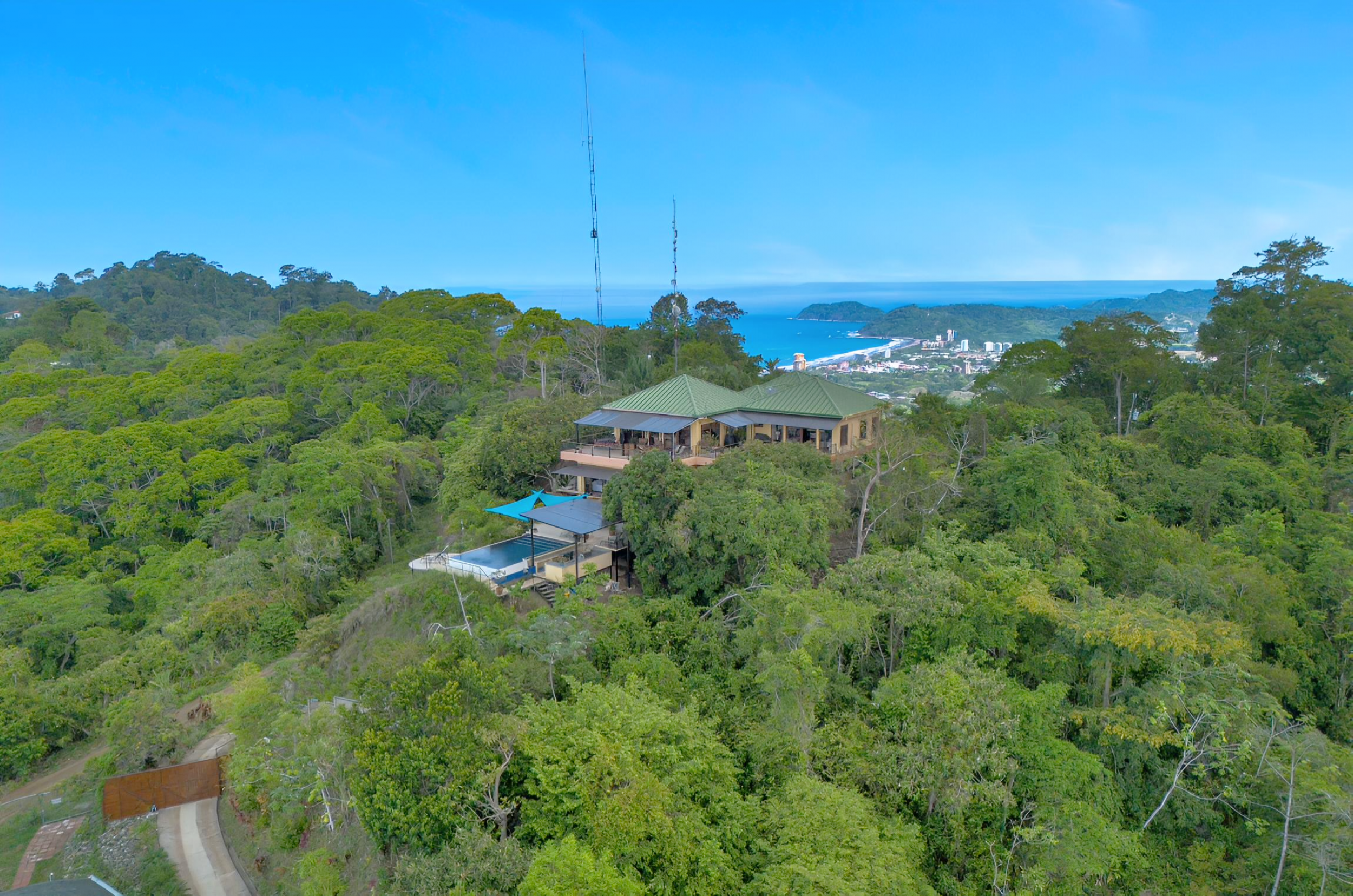 Playa Hermosa ocean view home
