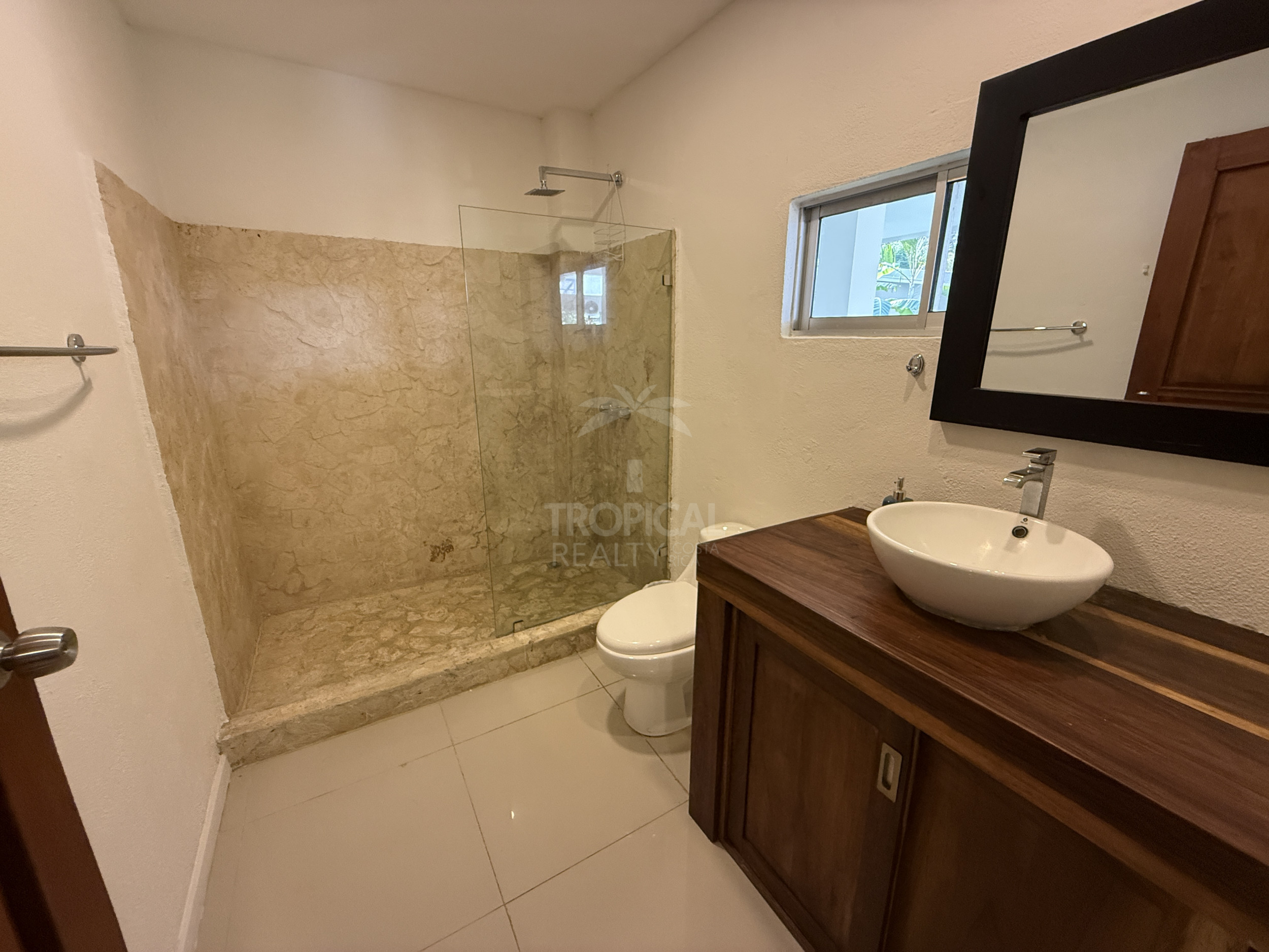 Studio Near the Sea in Playa Potrero – rental with Utilities Included