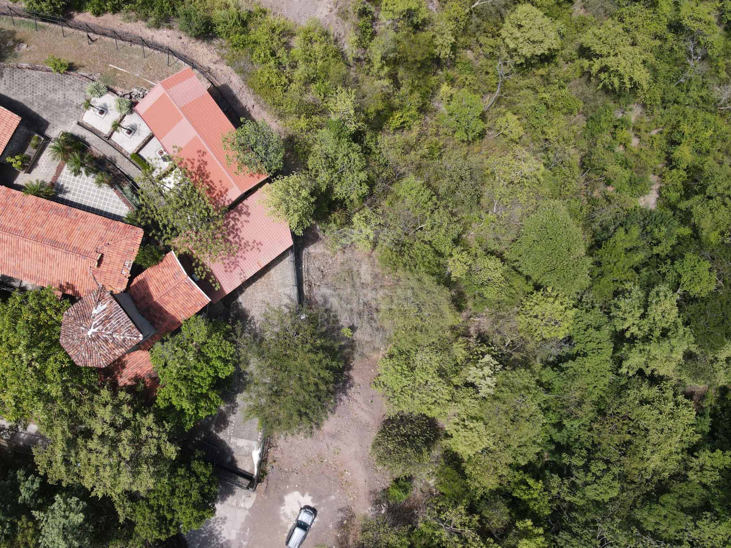Ocean-view lot for sale Playa Flamingo