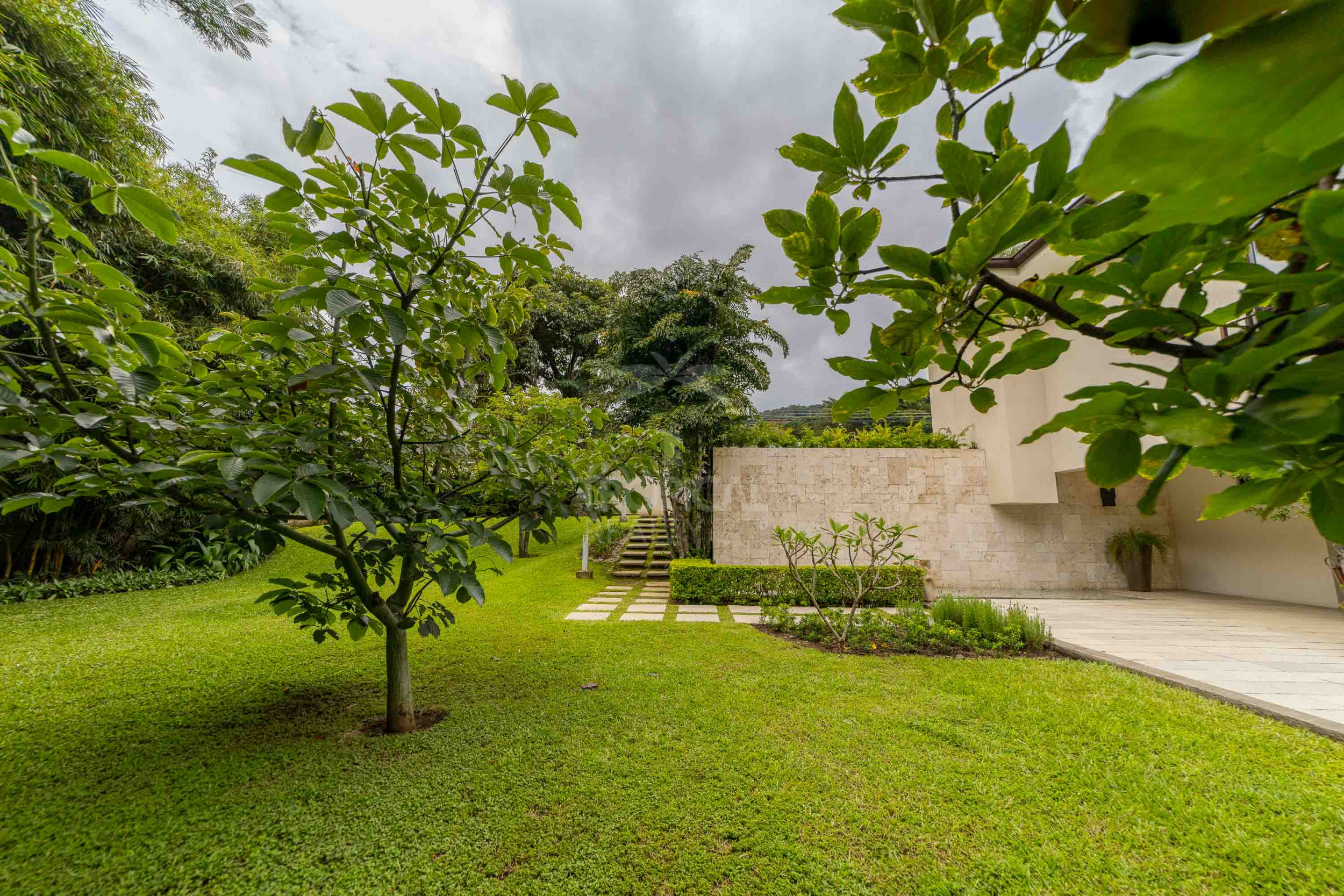 Elegance, Privacy & Comfort in the Heart of Escazú