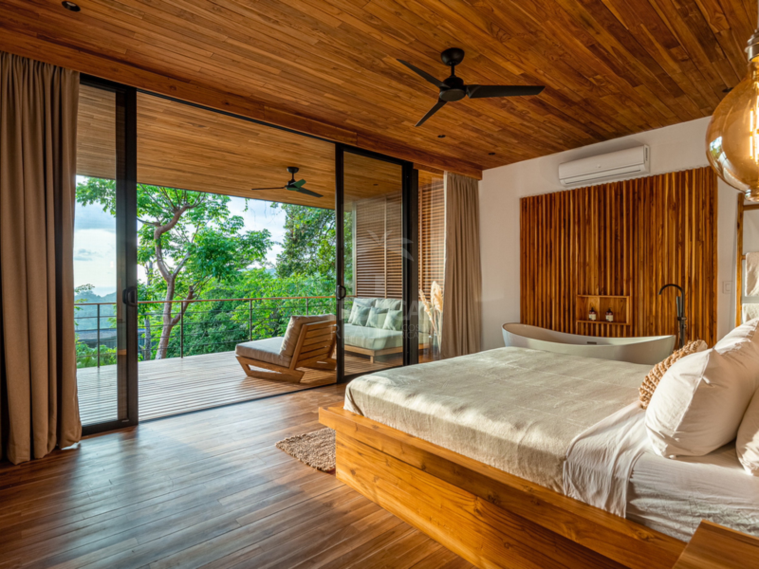 Luxury Ocean View Villa in Santa Teresa – Contemporary Design, Privacy & Tropical Living