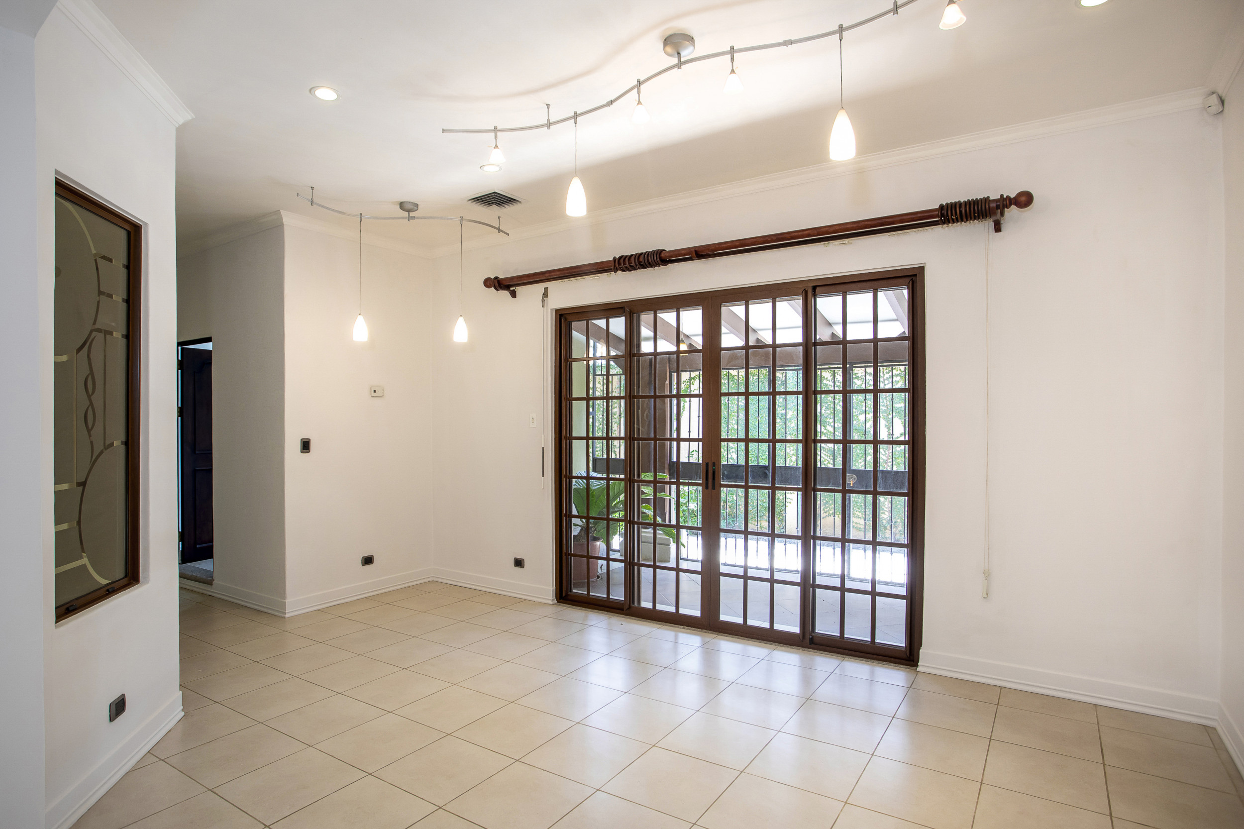 Stunning Single-Level Home in Bosques de Lindora, Santa Ana | 4 Bedrooms, Luxury Amenities & Prime Location