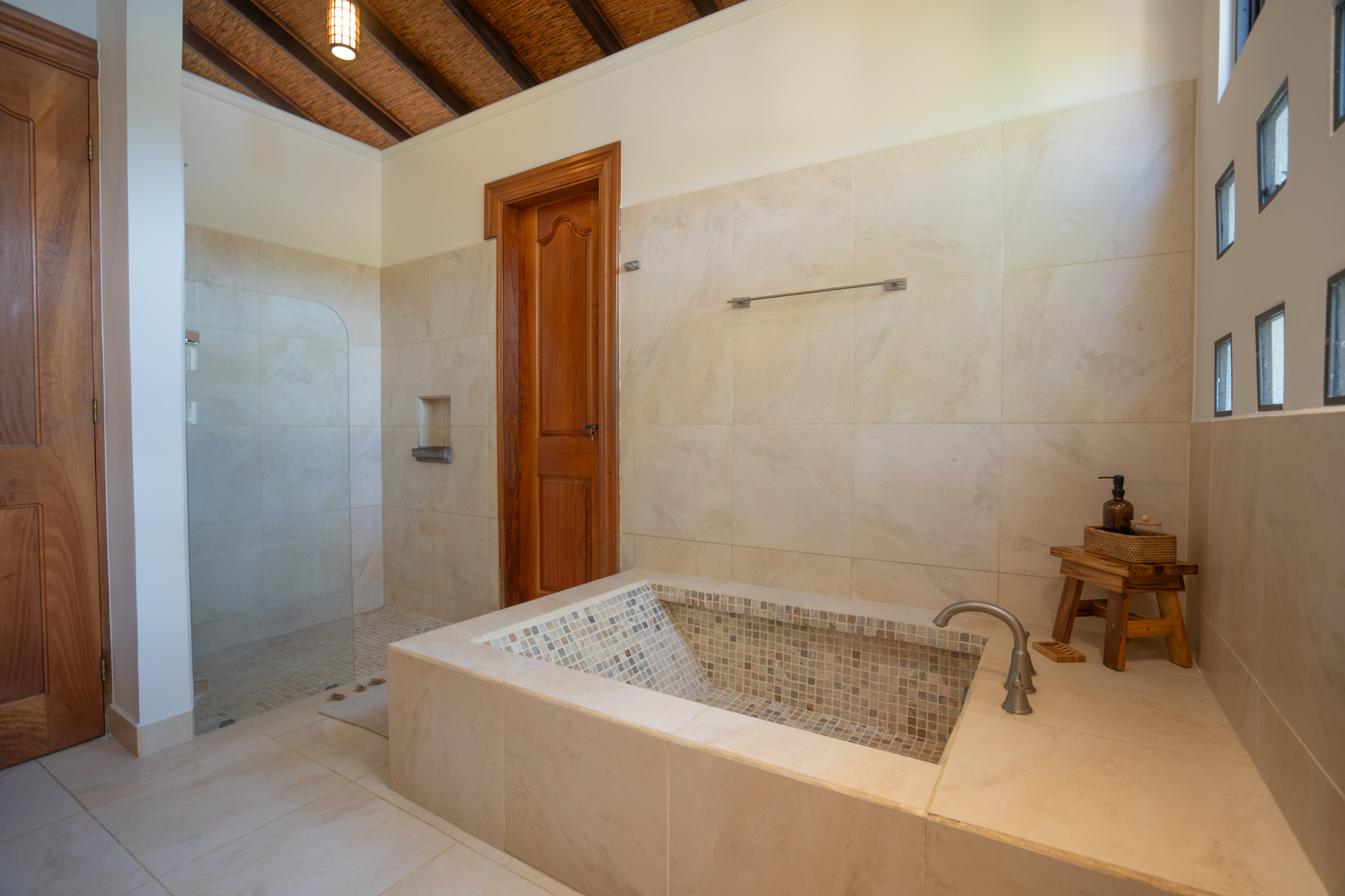 Stunning Beach House for Sale Near Playa Hermosa, Santa Teresa