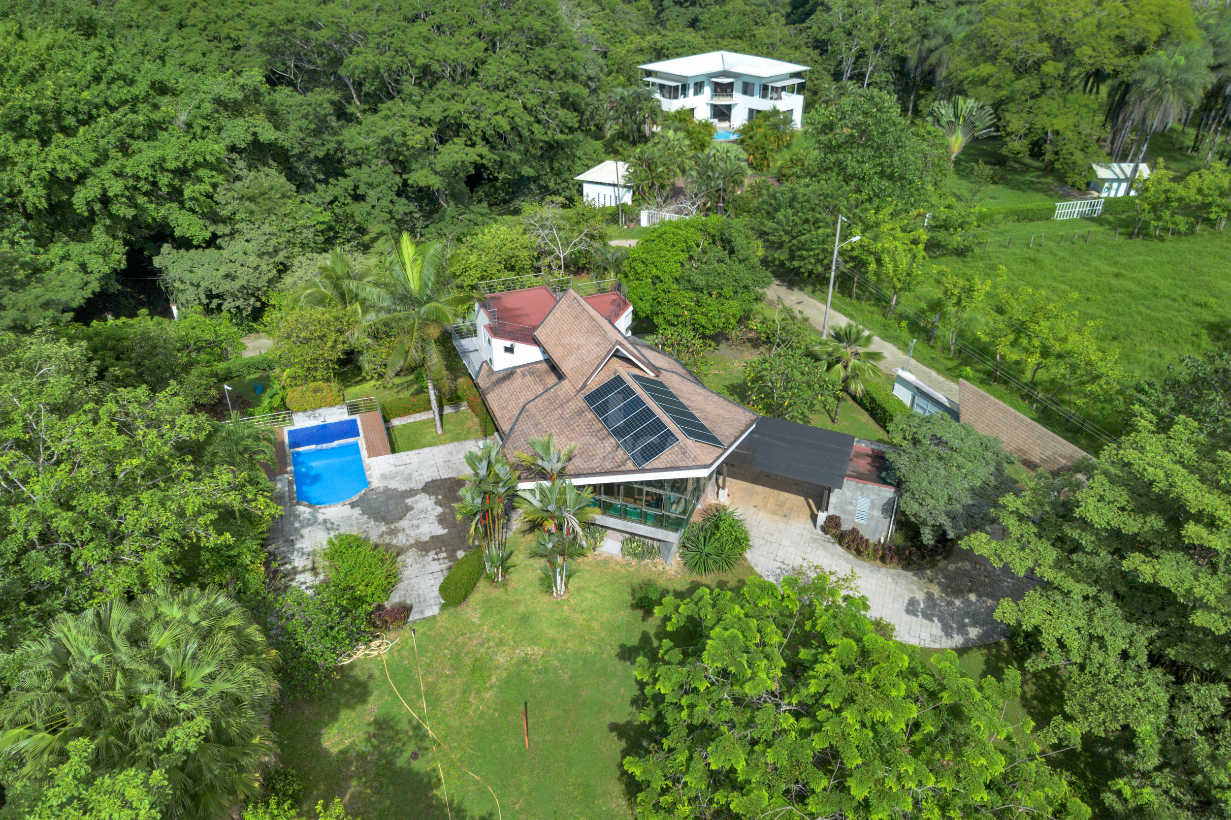 Modern Jungle Villa in Las Delicias – Santa Teresa
