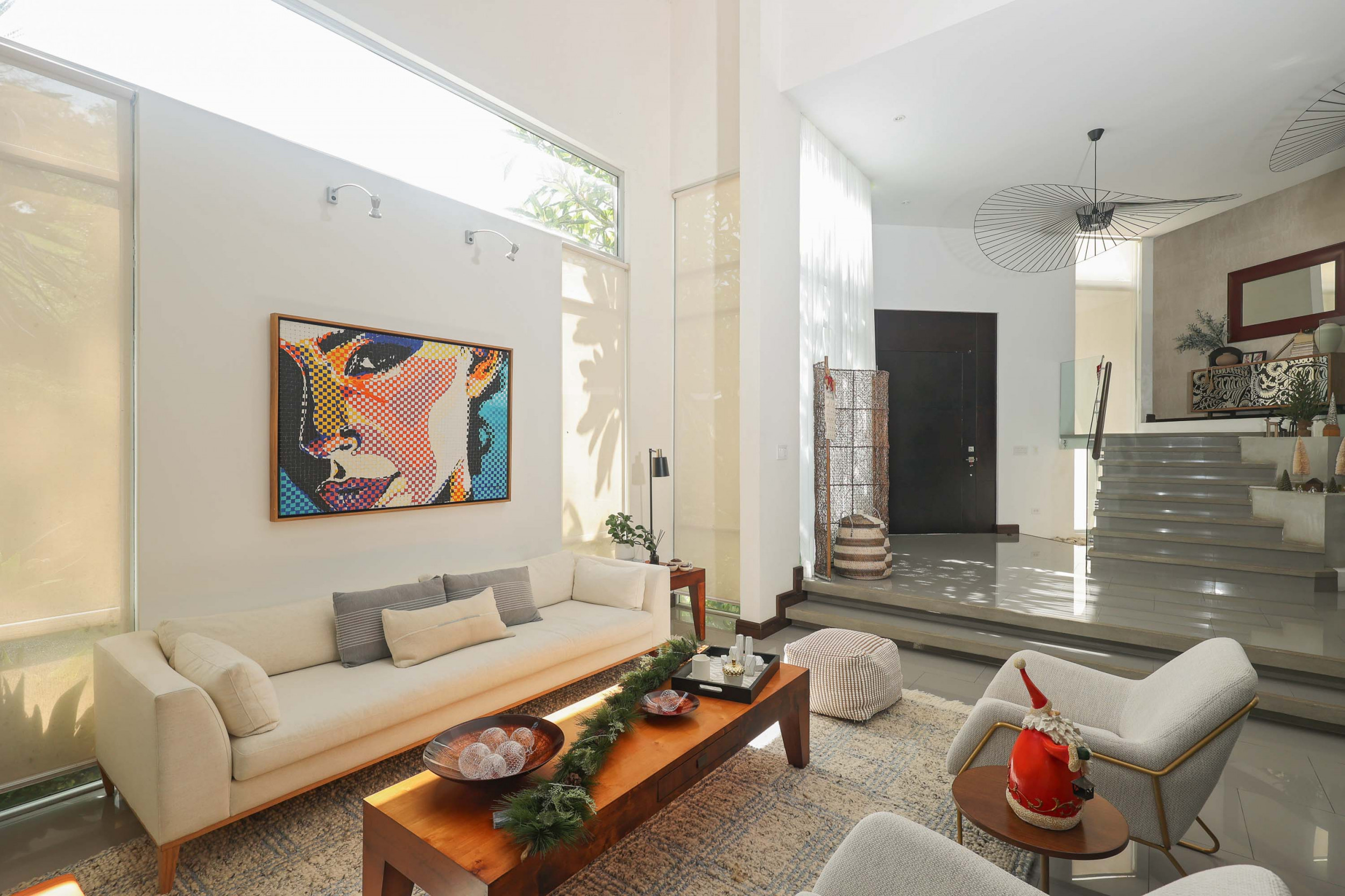 Exclusive Contemporary Home with Forest Views in Cerro Colón