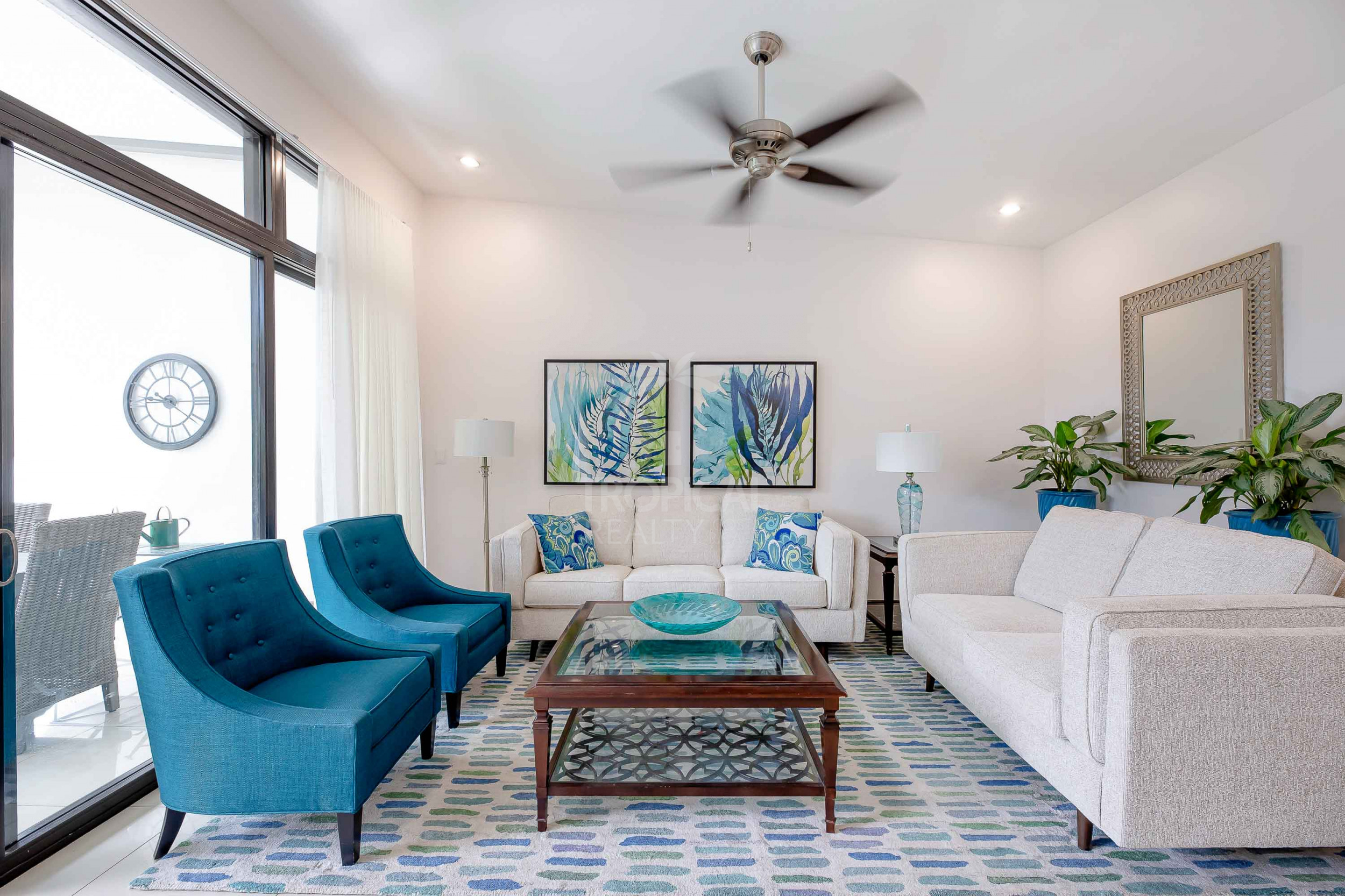 Casa Bougainvillea – Single-Story Luxury Home in Santa Ana with Expansive Private Garden