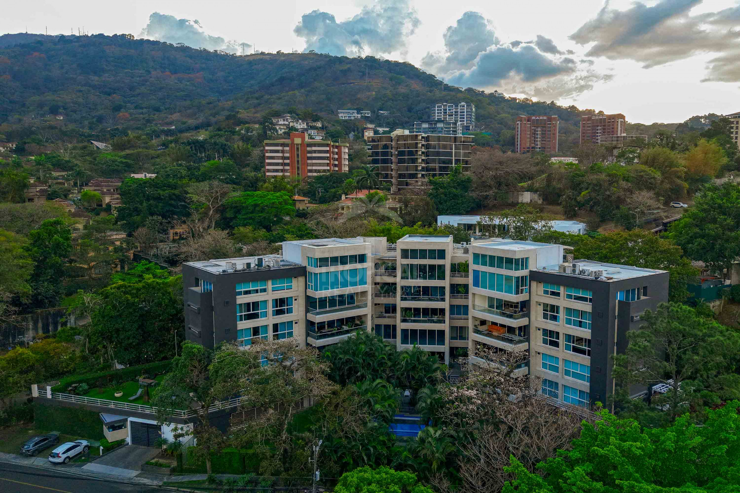 Luxury Penthouse for Sale in Escazú – Panoramic Terrace Near La Paco