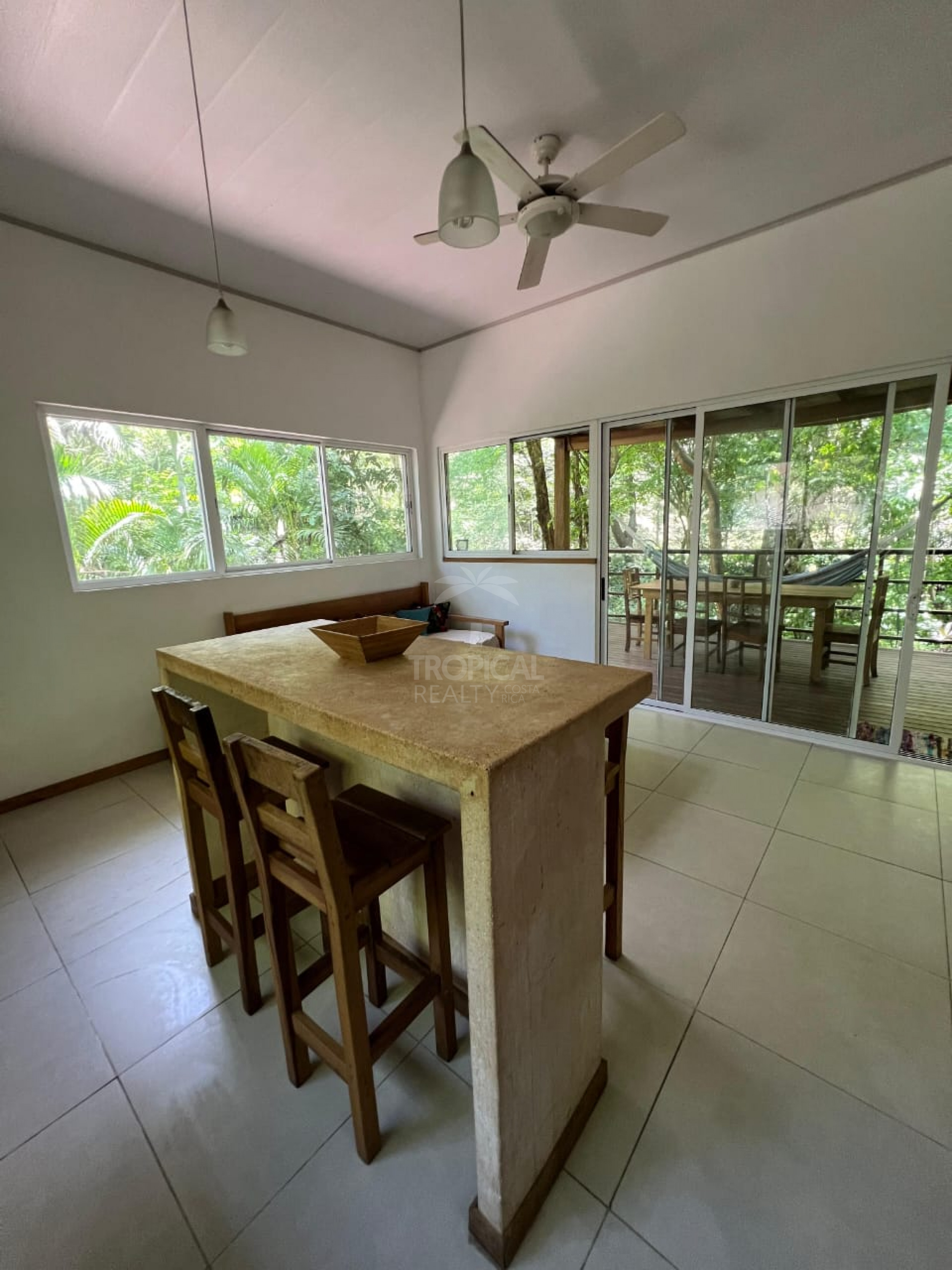Apartment for Rent in Santa Teresa – Prime Location Near the Beach