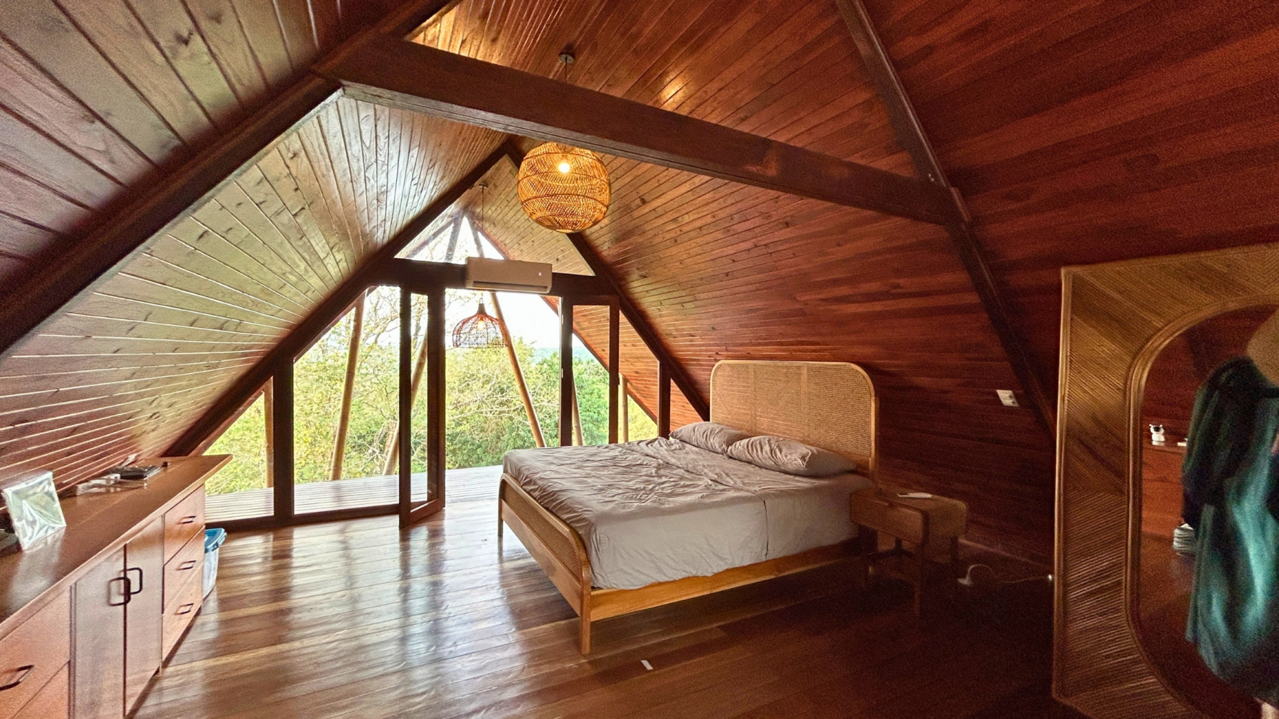 Turnkey Mountain View Home for Sale in Playa Hermosa, Santa Teresa – Prime Location Near the Beach