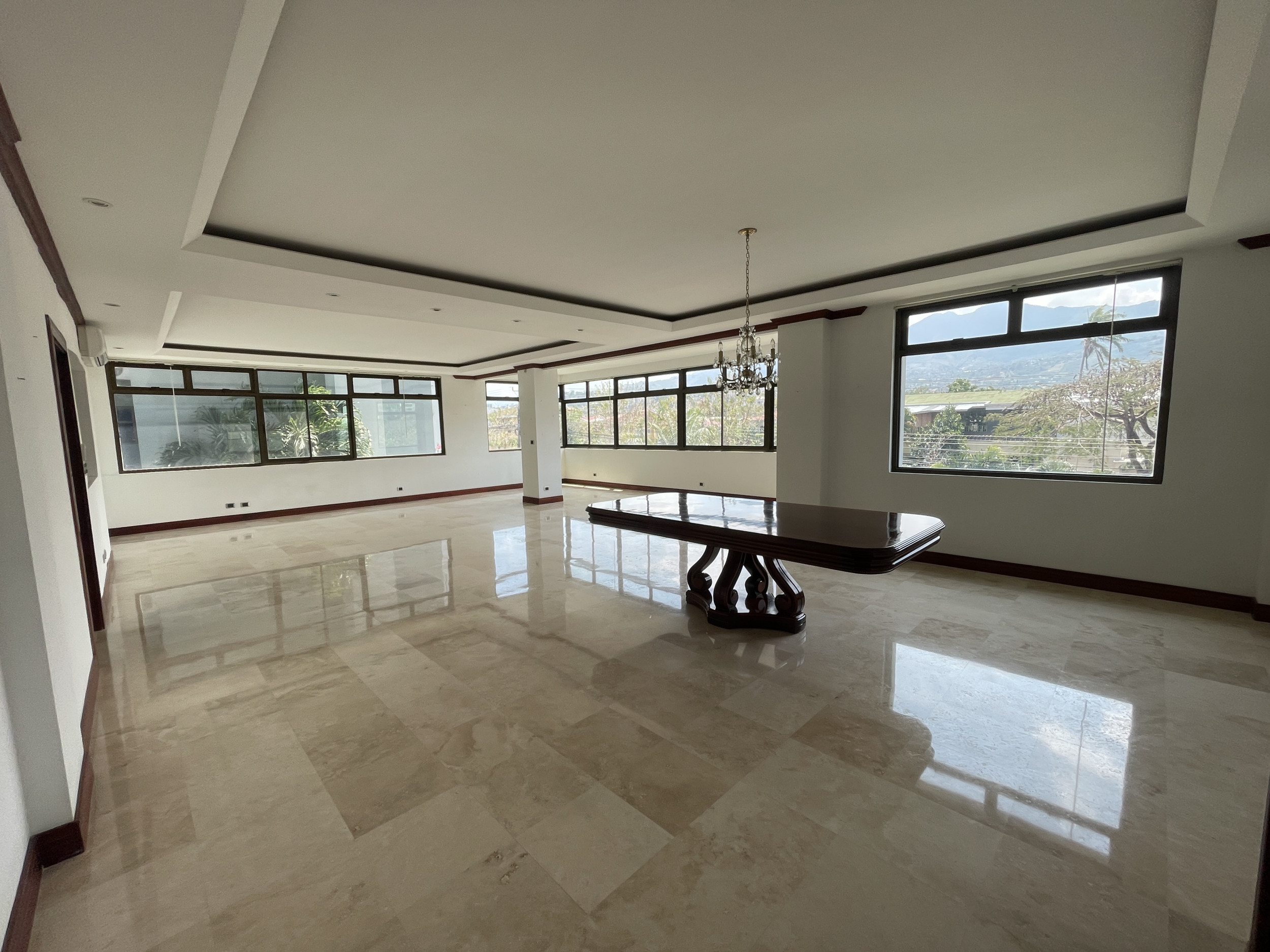 Trejos Montealegre, elegant apartment for sale