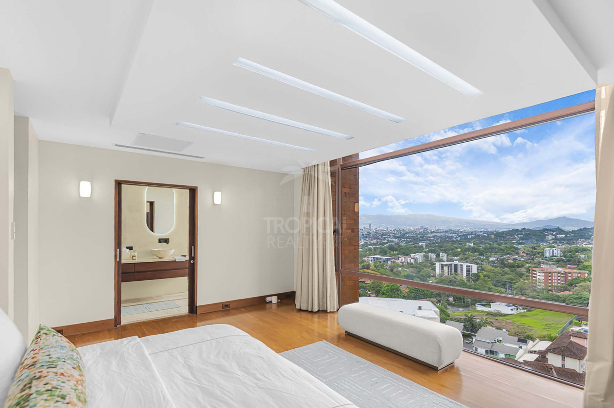 Luxury Apartment for Rent in Monte Plata, Escazú – 370 m² | Furnished | $6,000/Month