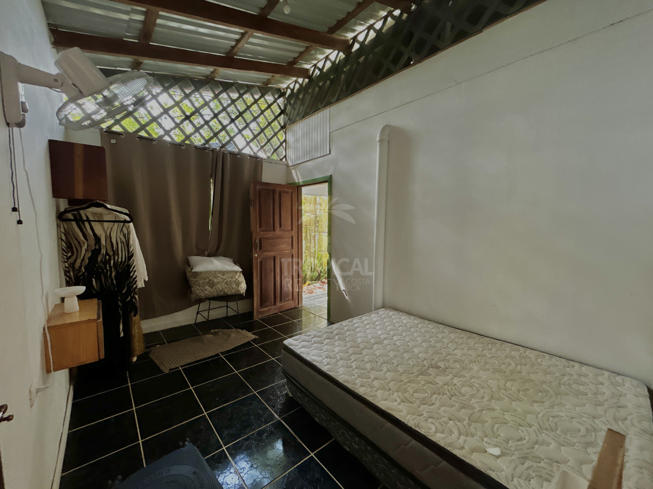 Long-Term Rental Home in Malpaís – Walking Distance to the Beach & 8 Minutes from Santa Teresa