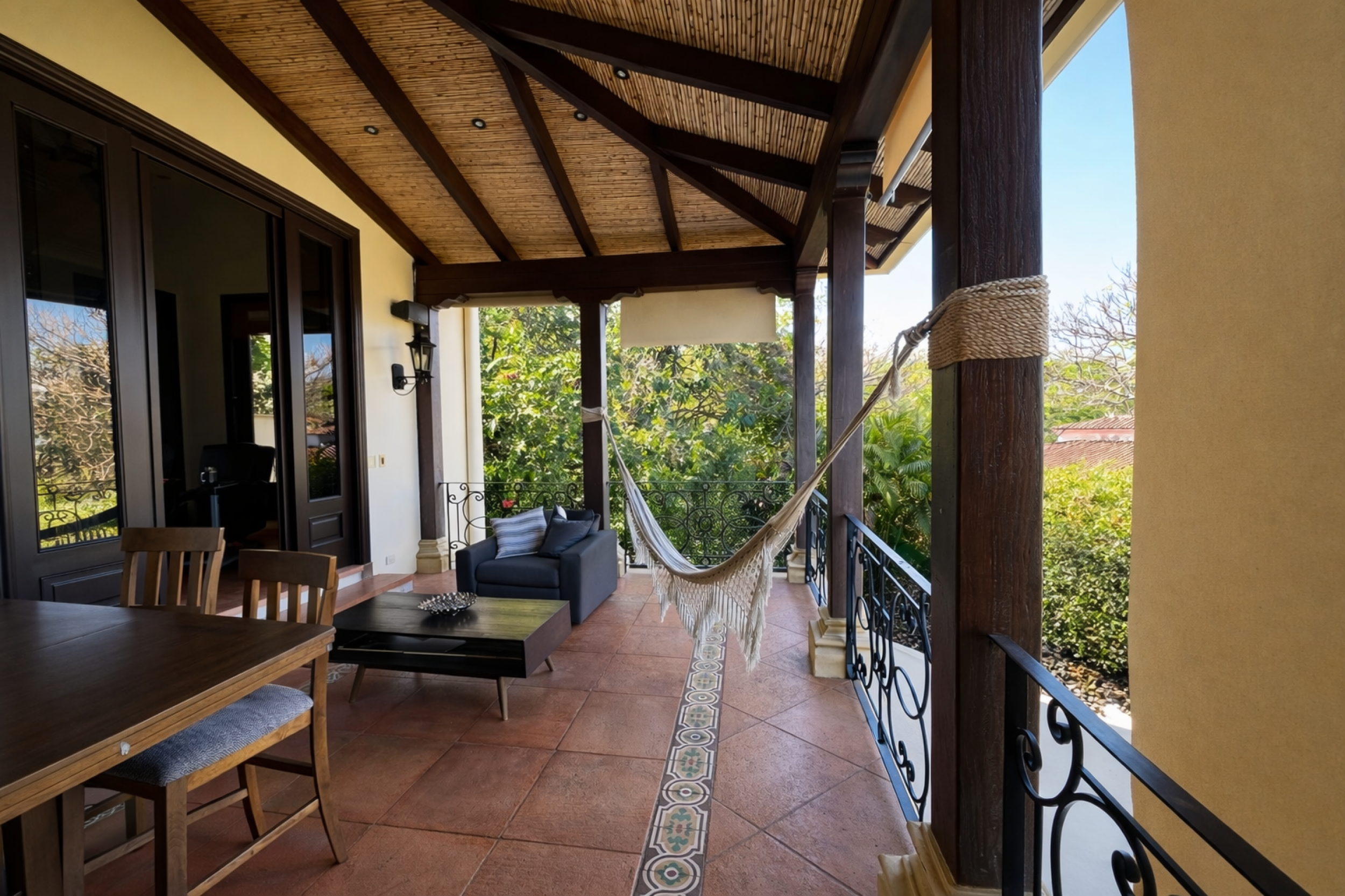 Tuscan-Style Luxury Residence for Sale – Pozos, Santa Ana