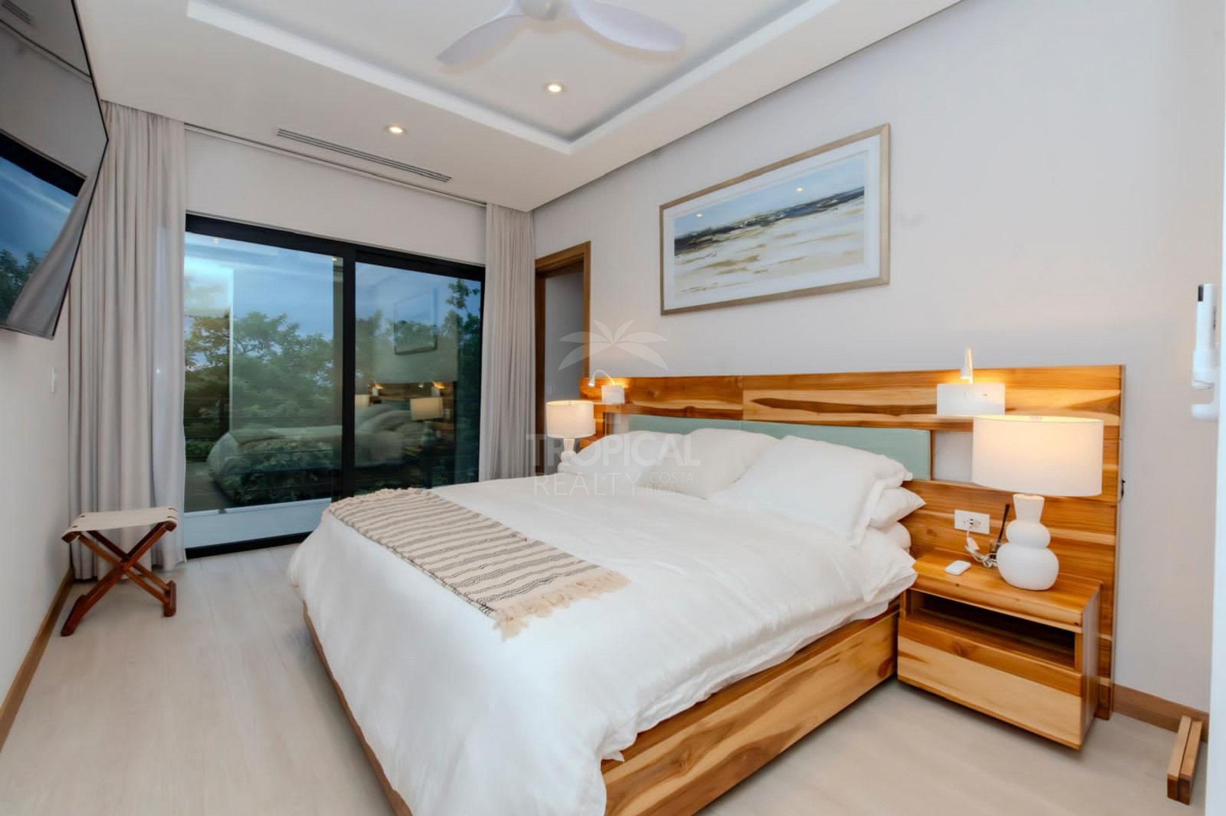 Exclusive 9-Bedroom Villa in Mar Vista Condominium | Ocean Views and Vacation Rental Potential