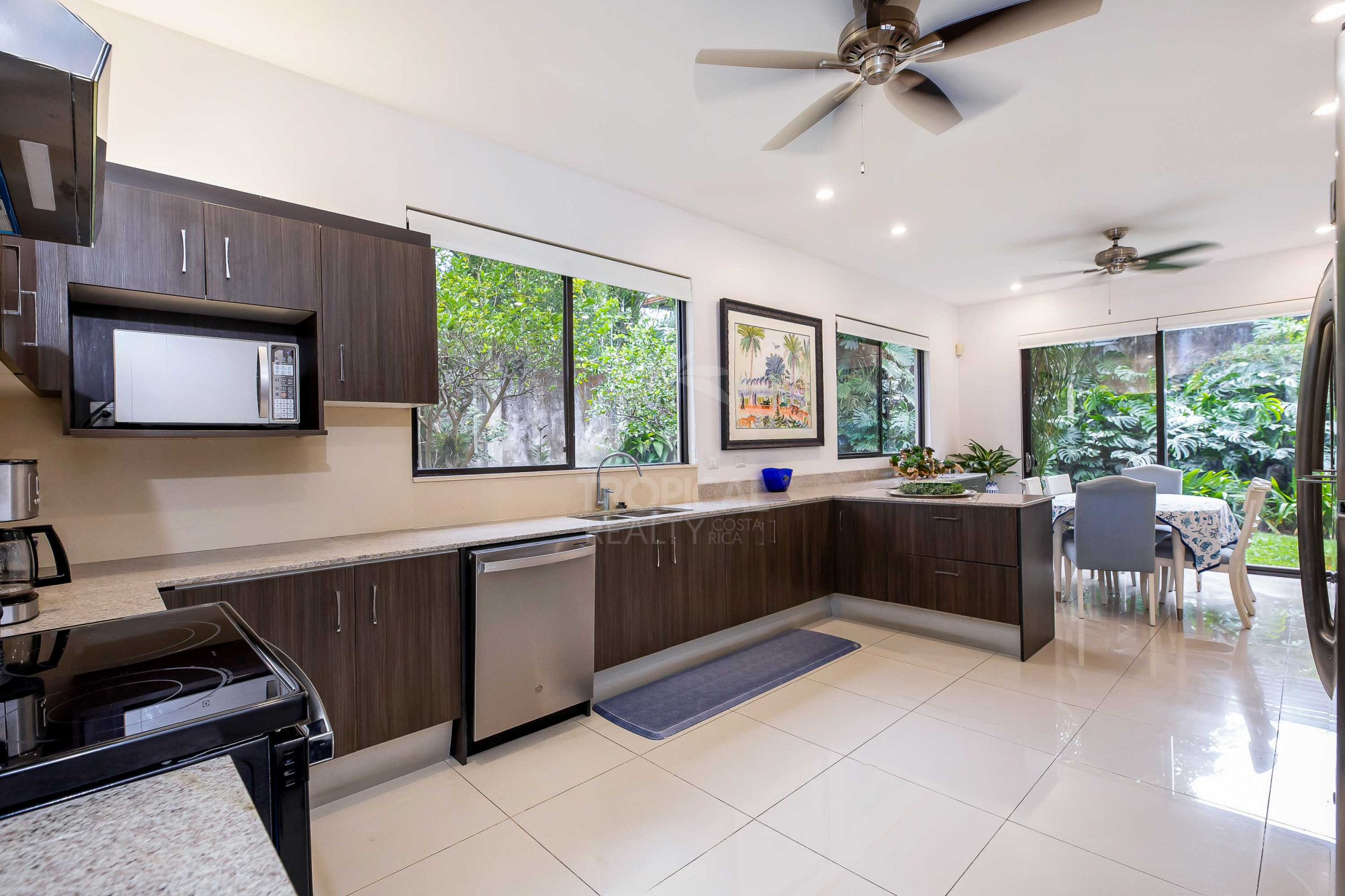 Casa Bougainvillea – Single-Story Luxury Home in Santa Ana with Expansive Private Garden