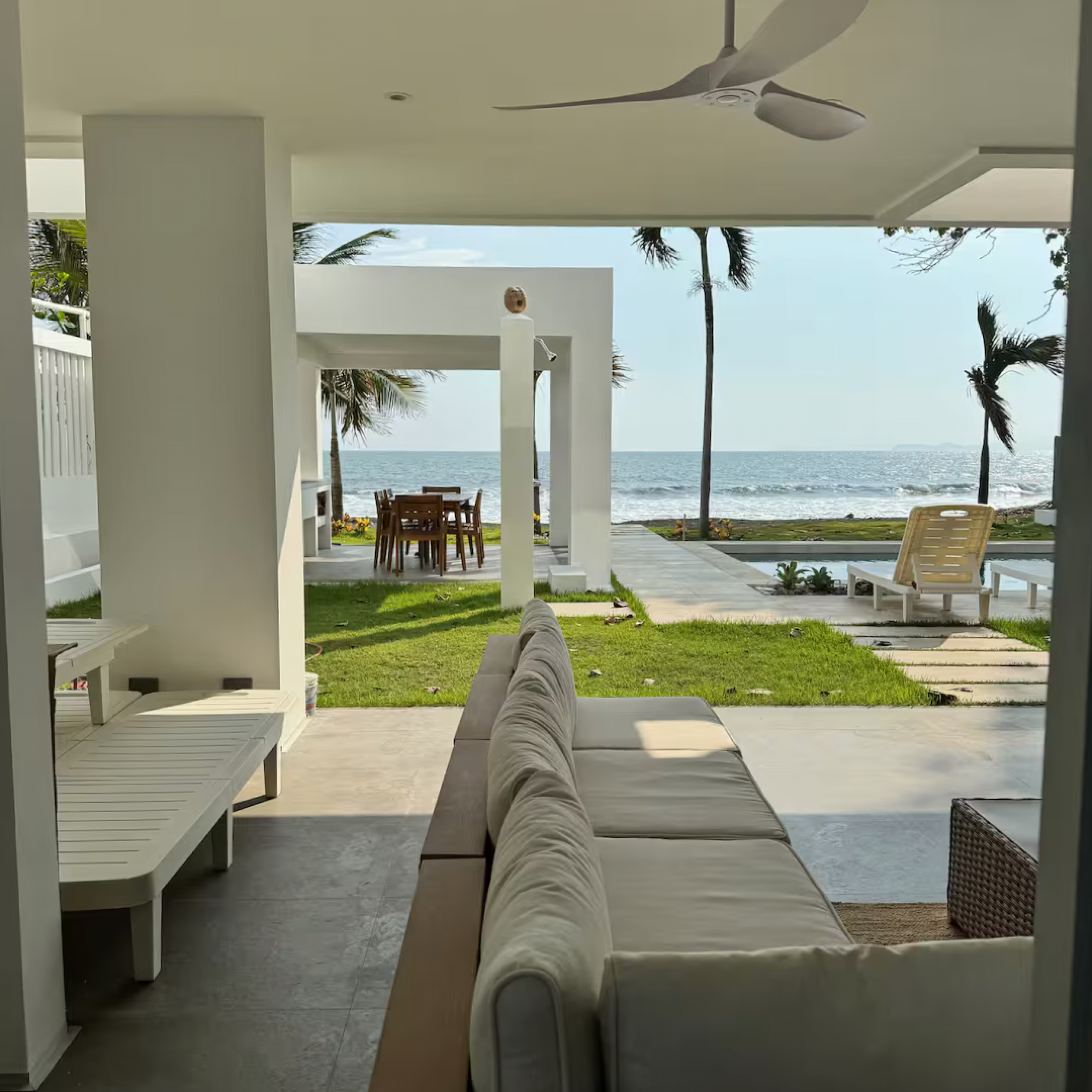 Unique Investment Opportunity in Playa Tivives, Puntarenas