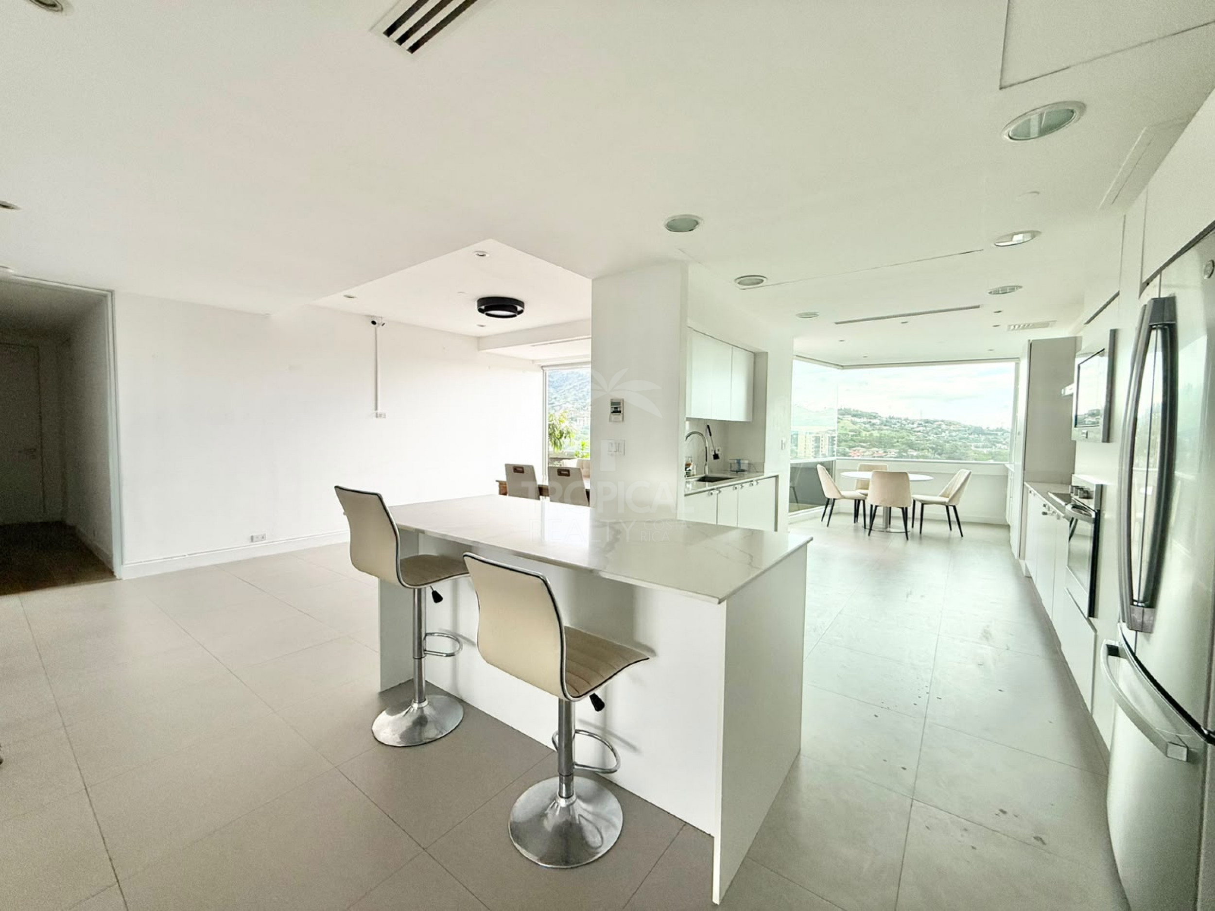 Luxurious Condo for Sale in Central Park Escazú – 3 Bedrooms, Premium Location, and Exclusive Lifestyle