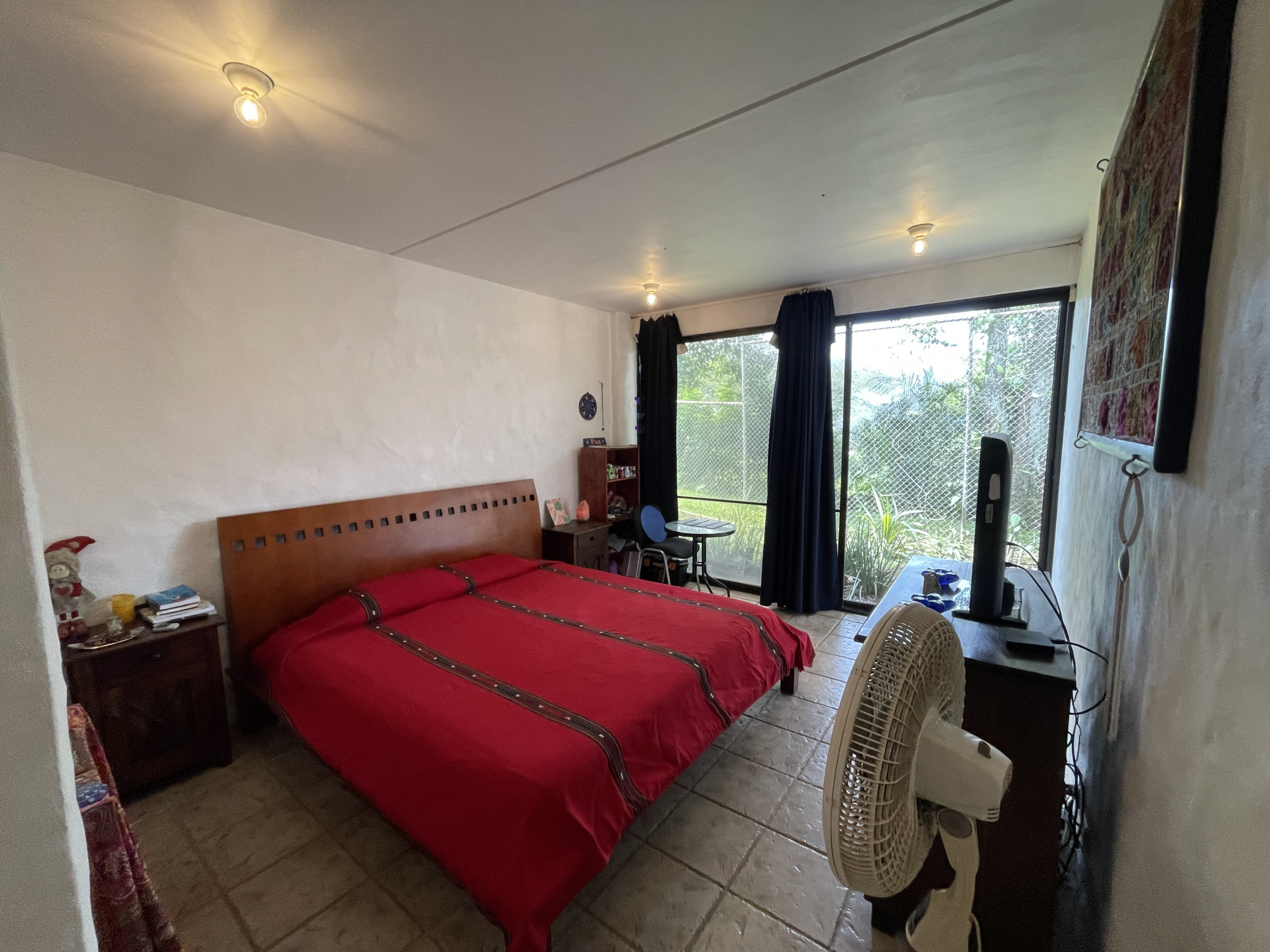 Spacious 5-Bedroom Home in Gated Community in Escazú, Guachipelin Norte