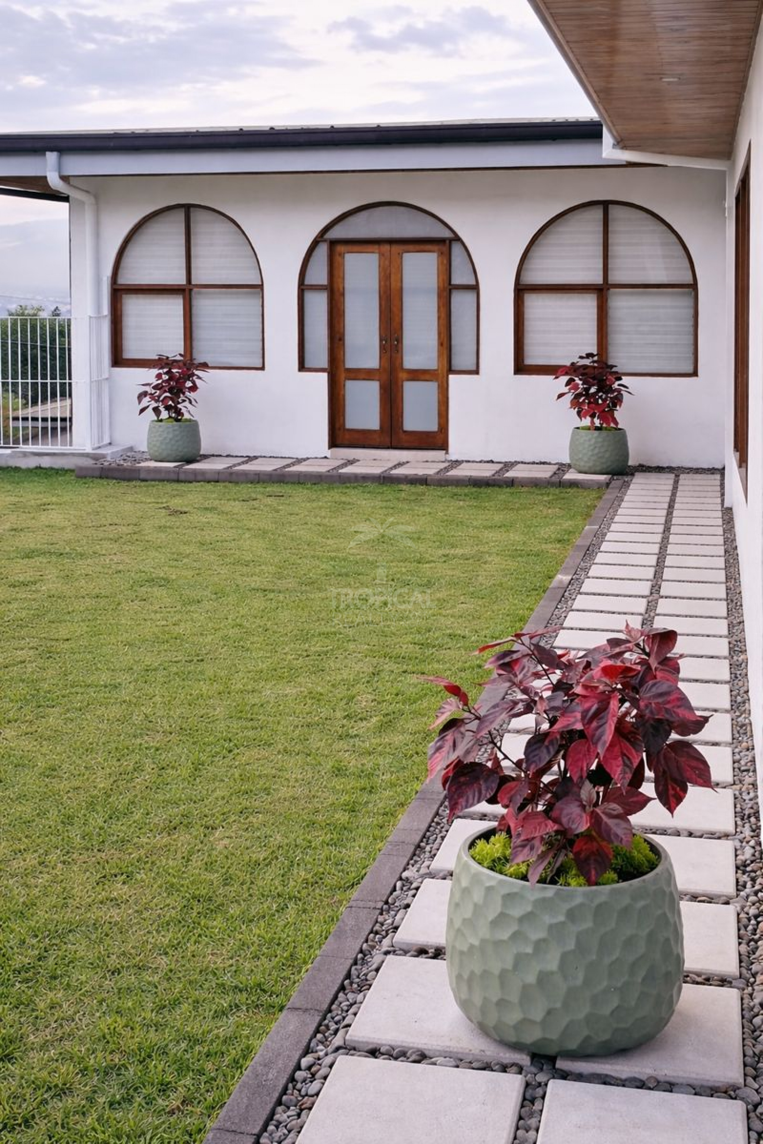 Luxury One-Story Home in Escazú | 5 En-Suite Bedrooms | $695,000 USD