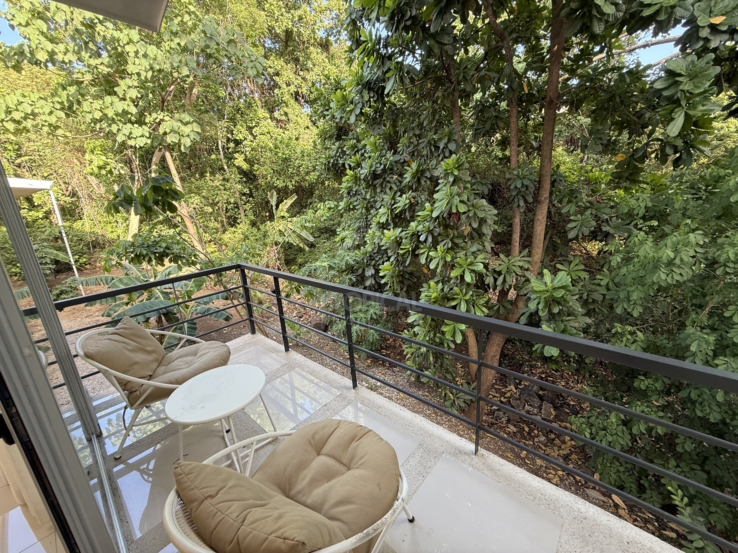 Long-Term Rental: Furnished 1-Bedroom Apartment in Surfside, Playa Potrero