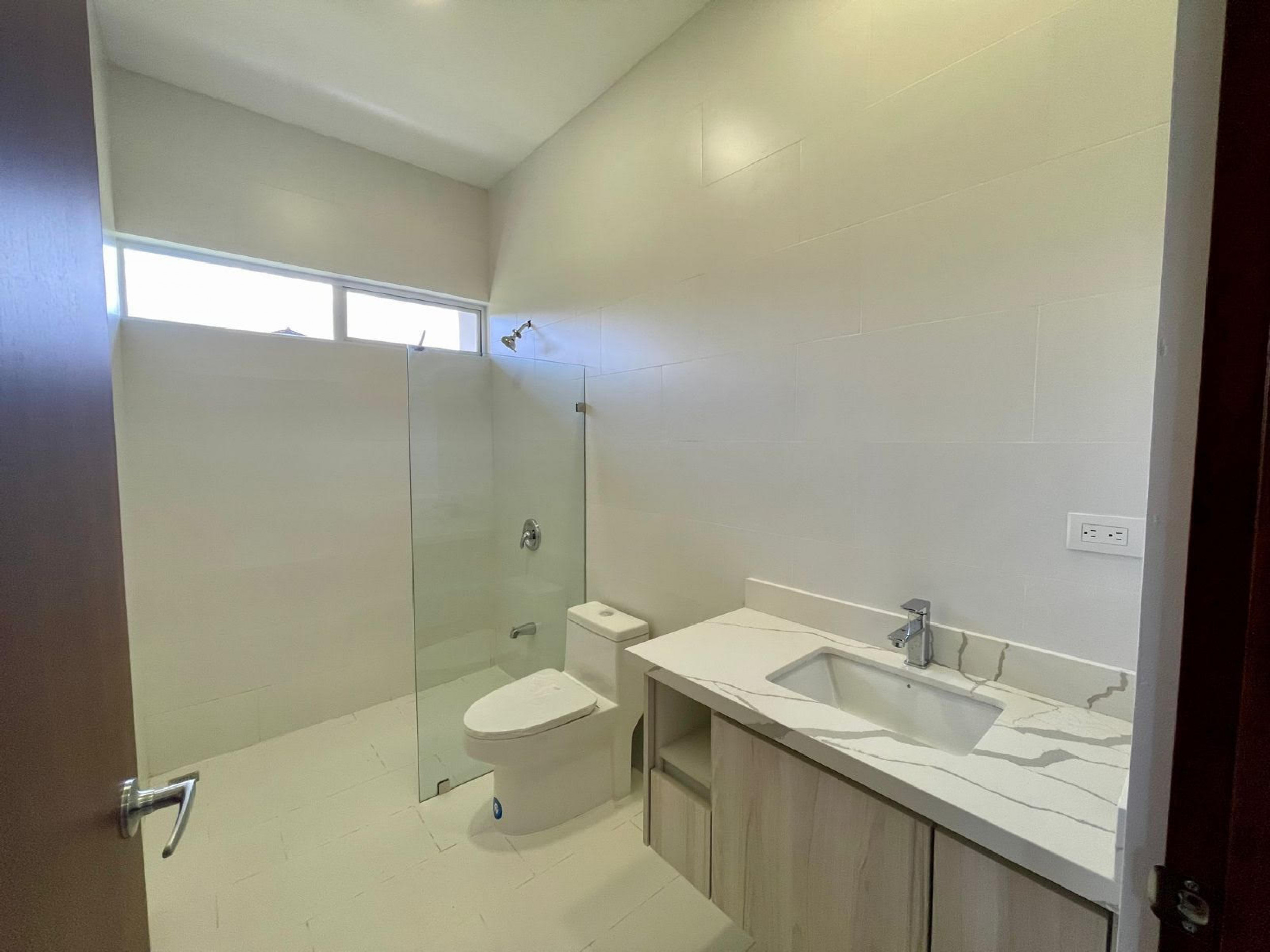 Casa Cielo house for rent San Rafael Alajuela in gated community